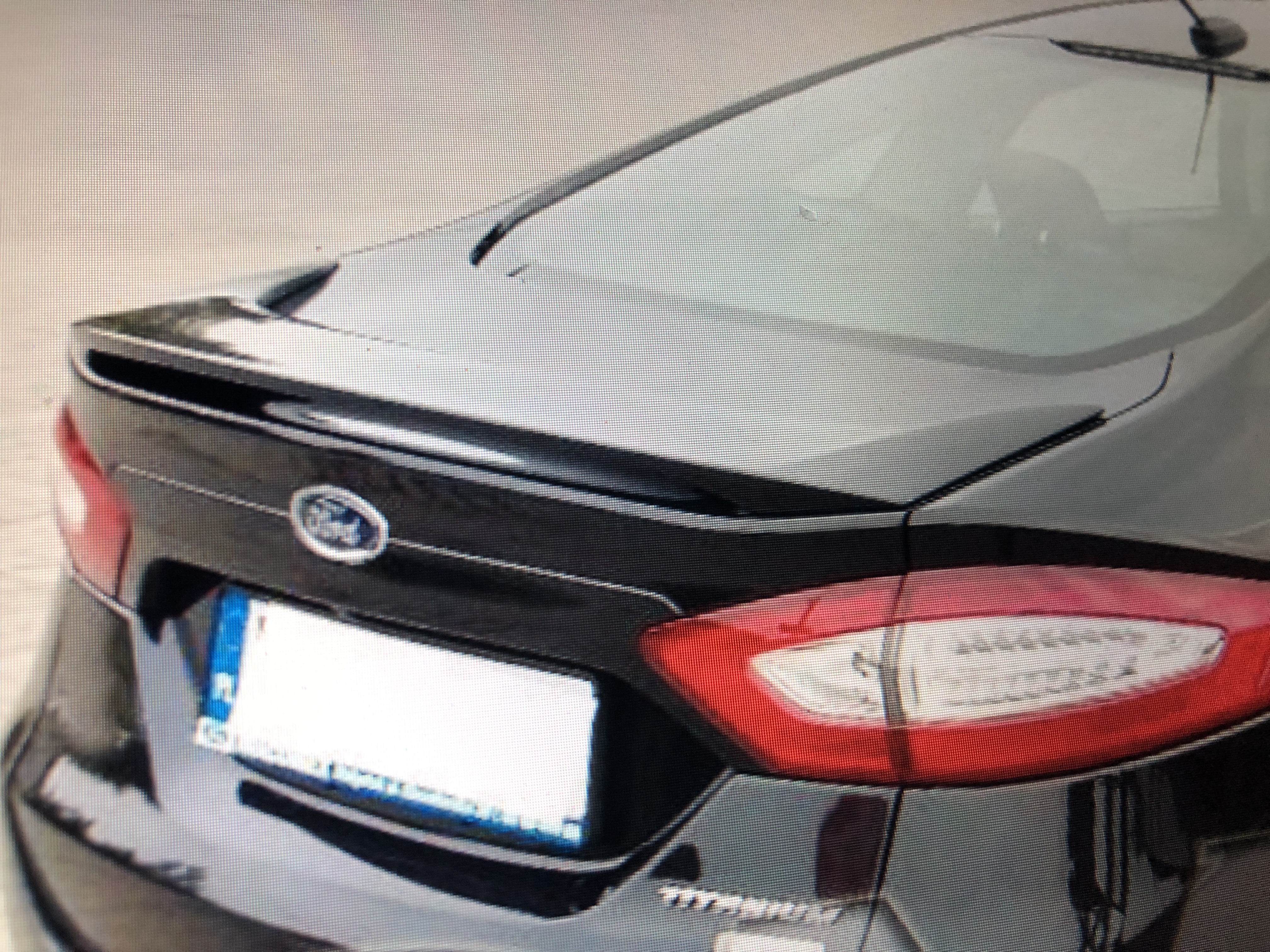 Galinio dangčio spoileris FORD MONDEO (2014-2022)