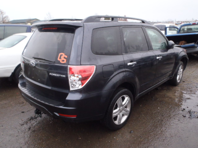 Galinio stiklo spoileris (mažas) SUBARU FORESTER (2008-2013)