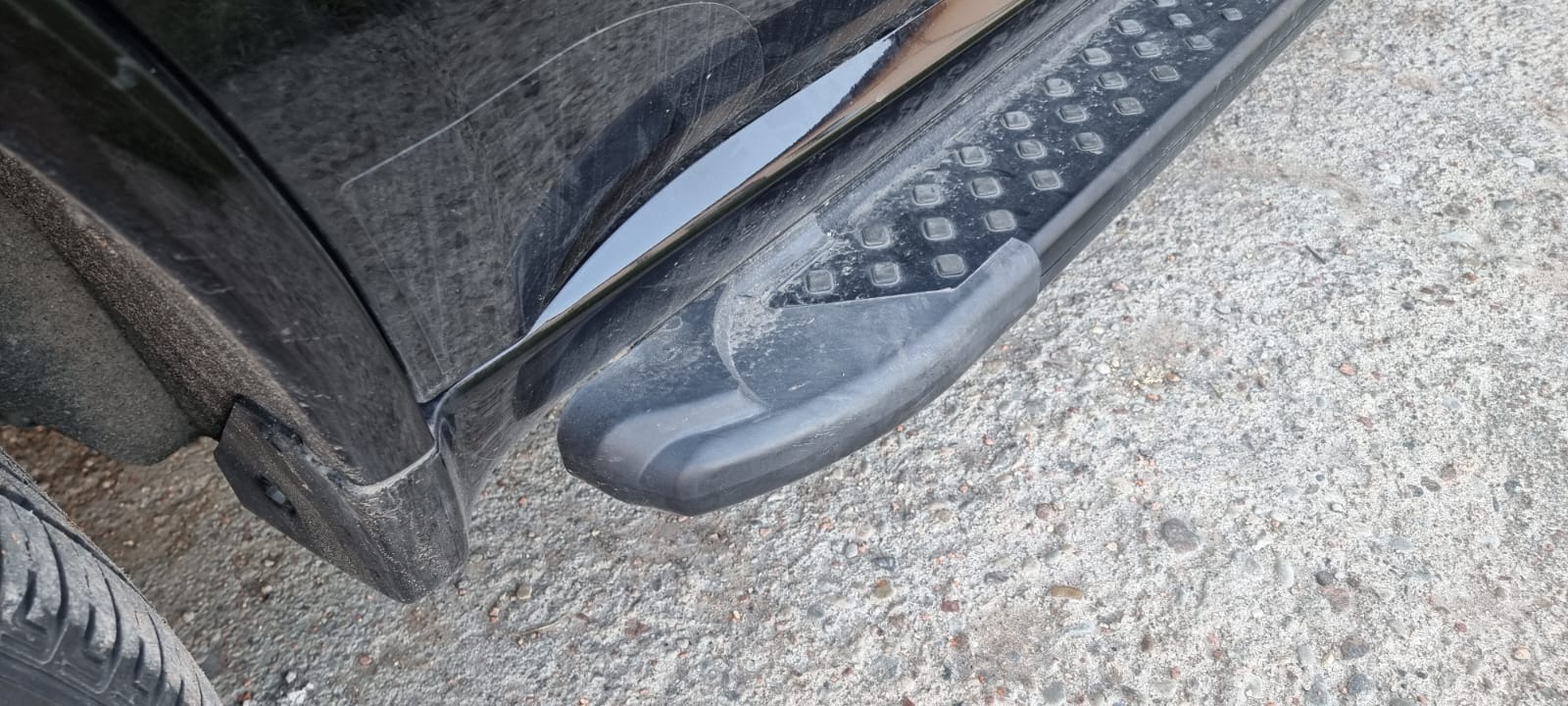 Slenkstis (priekis) DODGE DURANDO (2021-2025)