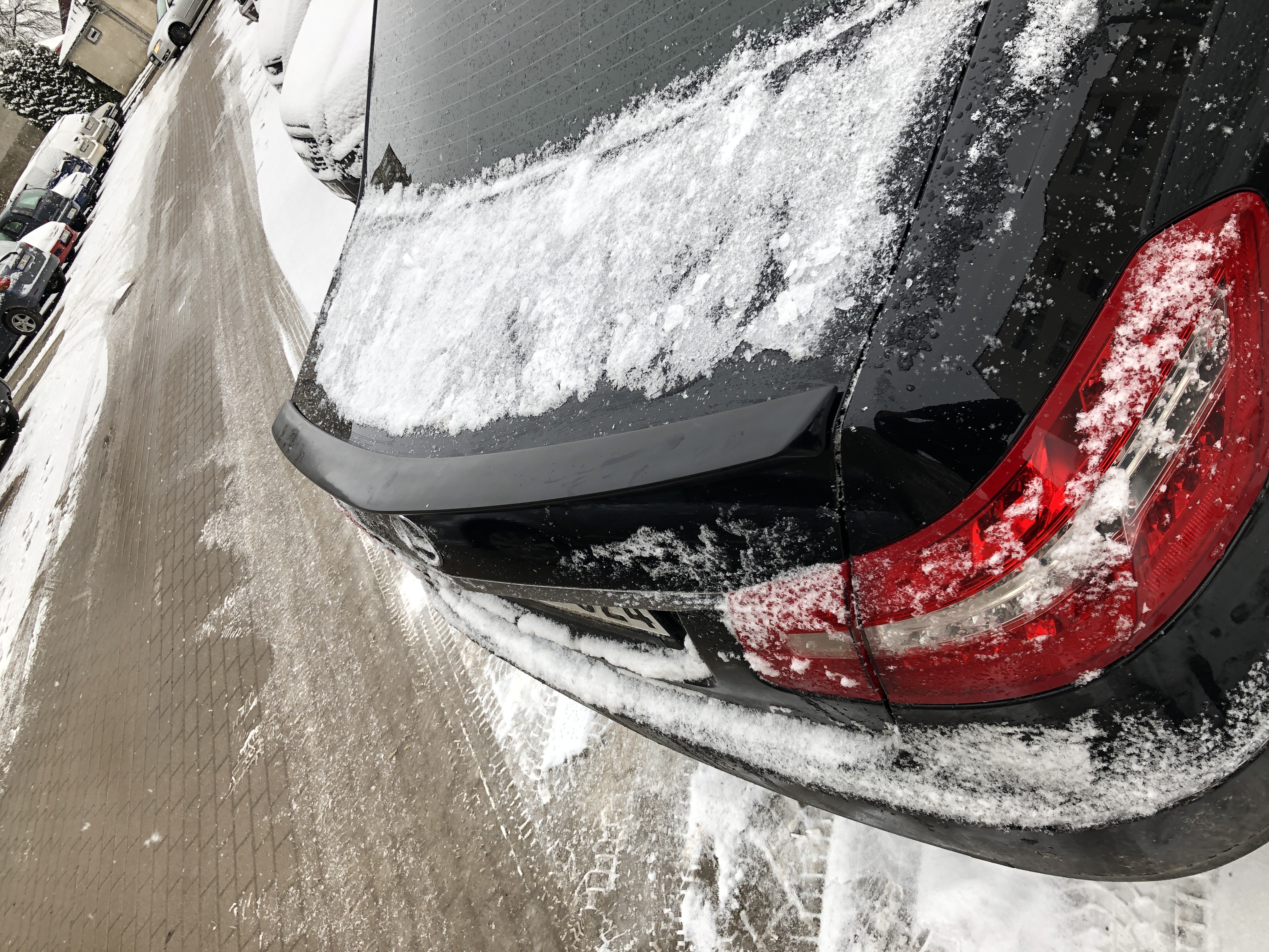 Galinio dangčio spoileris  MERCEDES-BENZ W-212 (E KLASĖ) (2009-2016)