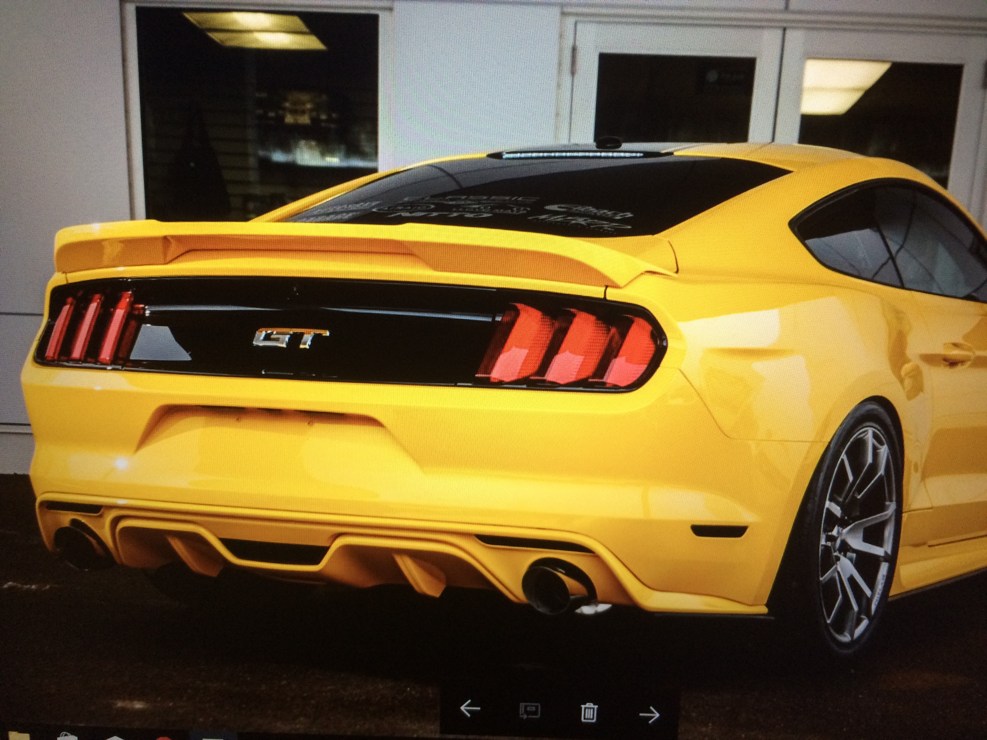 Galinio dangčio spoileris FORD MUSTANG (2015-2017)