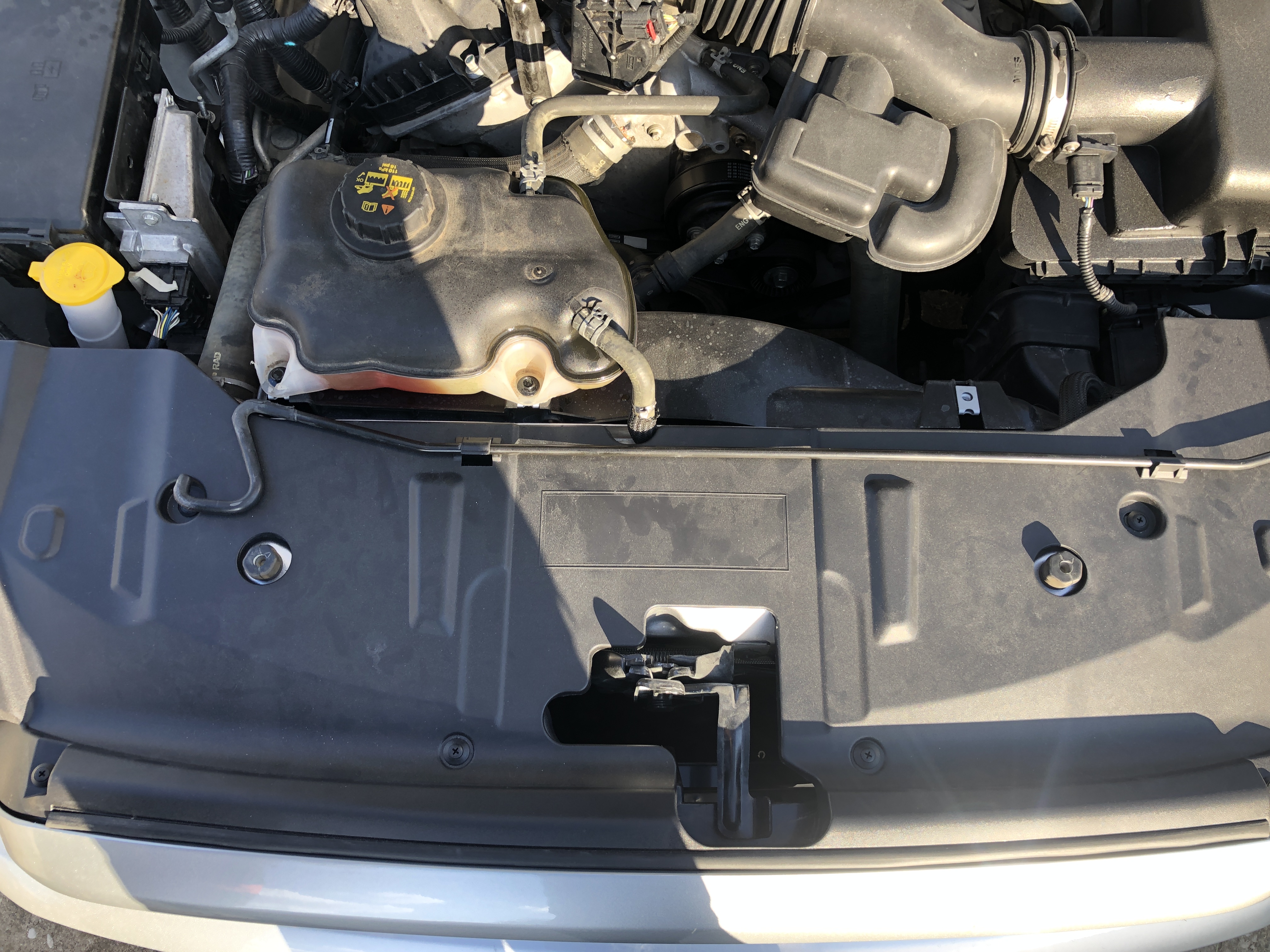 Variklio uždengimo apdaila FORD MUSTANG (2013-2014)