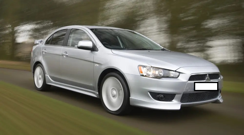 Priekinio bamperio kampas MITSUBISHI LANCER (2008-2016)