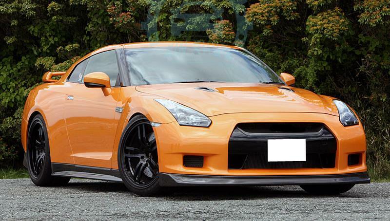 Slenksčiai (komplektas) NISSAN GTR R-3 (2009-2016)