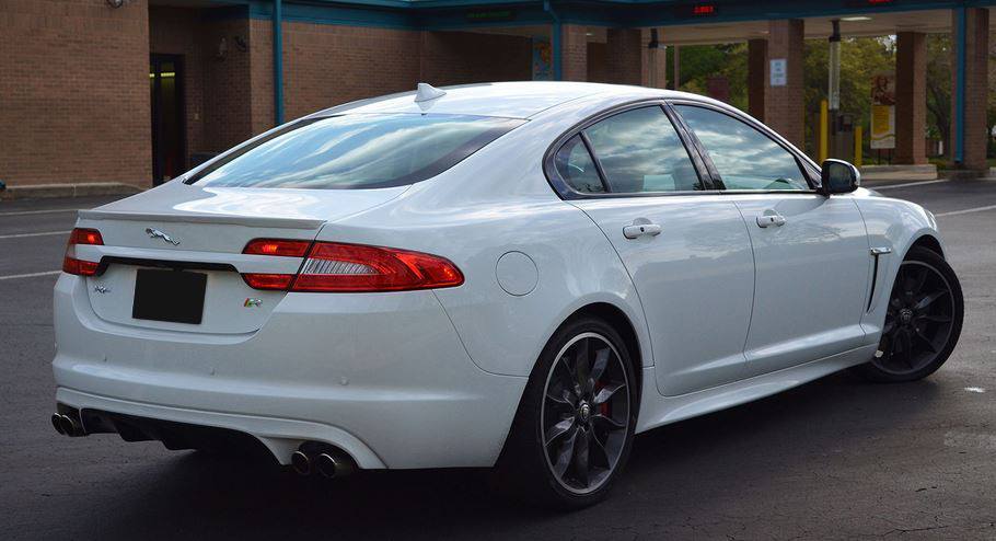 Galinio dangčio spoileris JAGUAR XF (2009-2015)