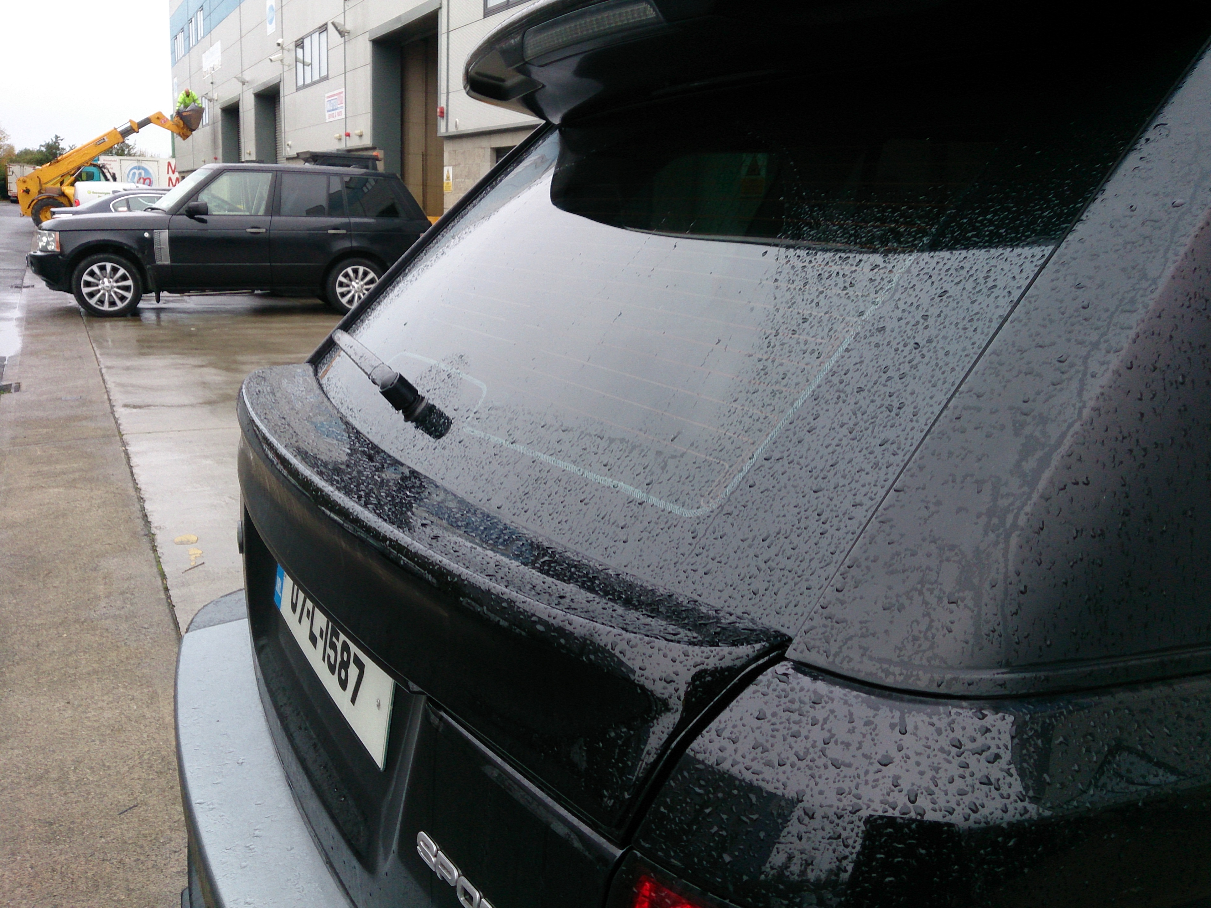 Galinio dangčio spoileris (prigludęs) LAND-ROVER (2002-2012)