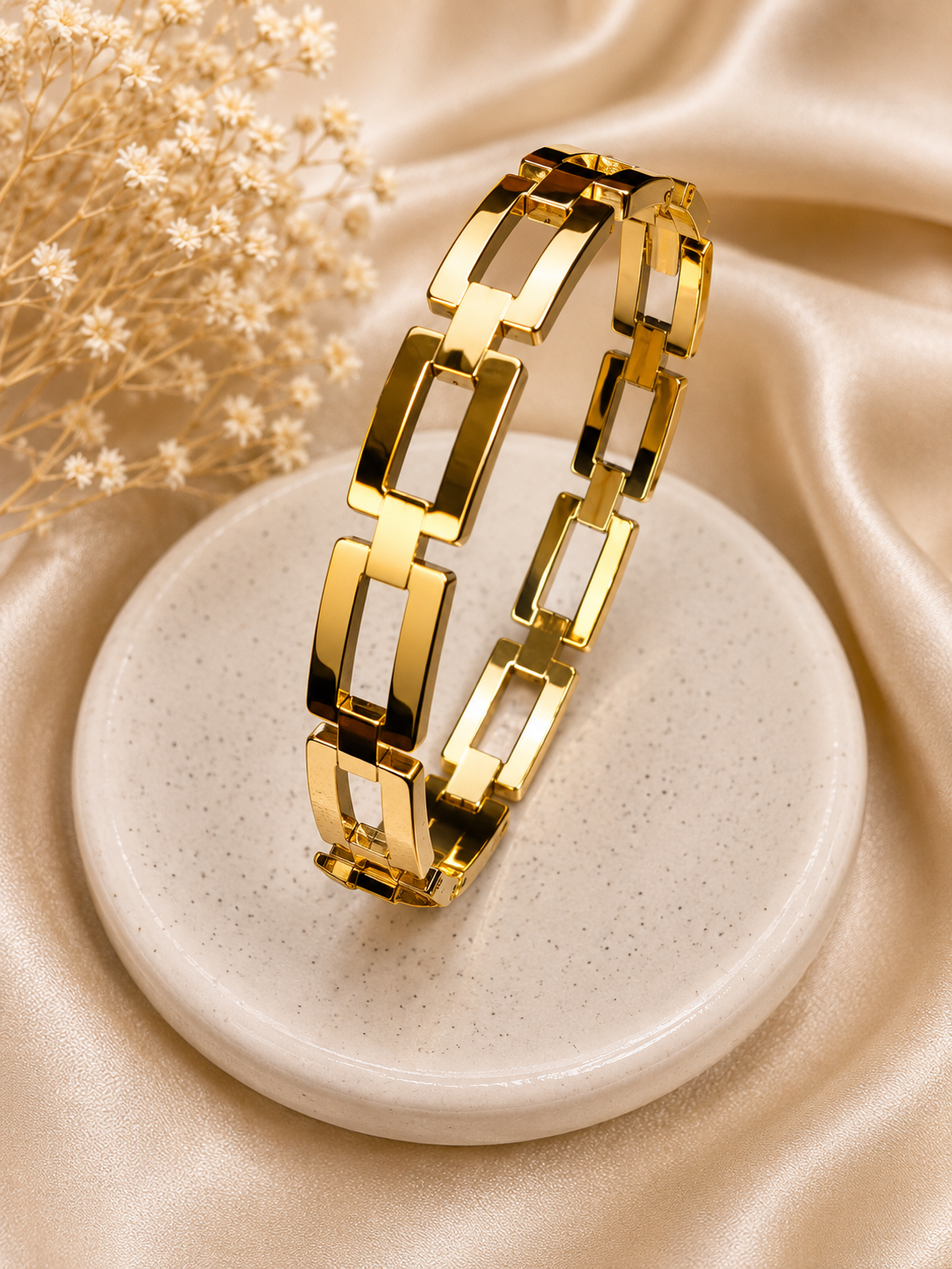 Elegant Gold-Plated Chain Bangle