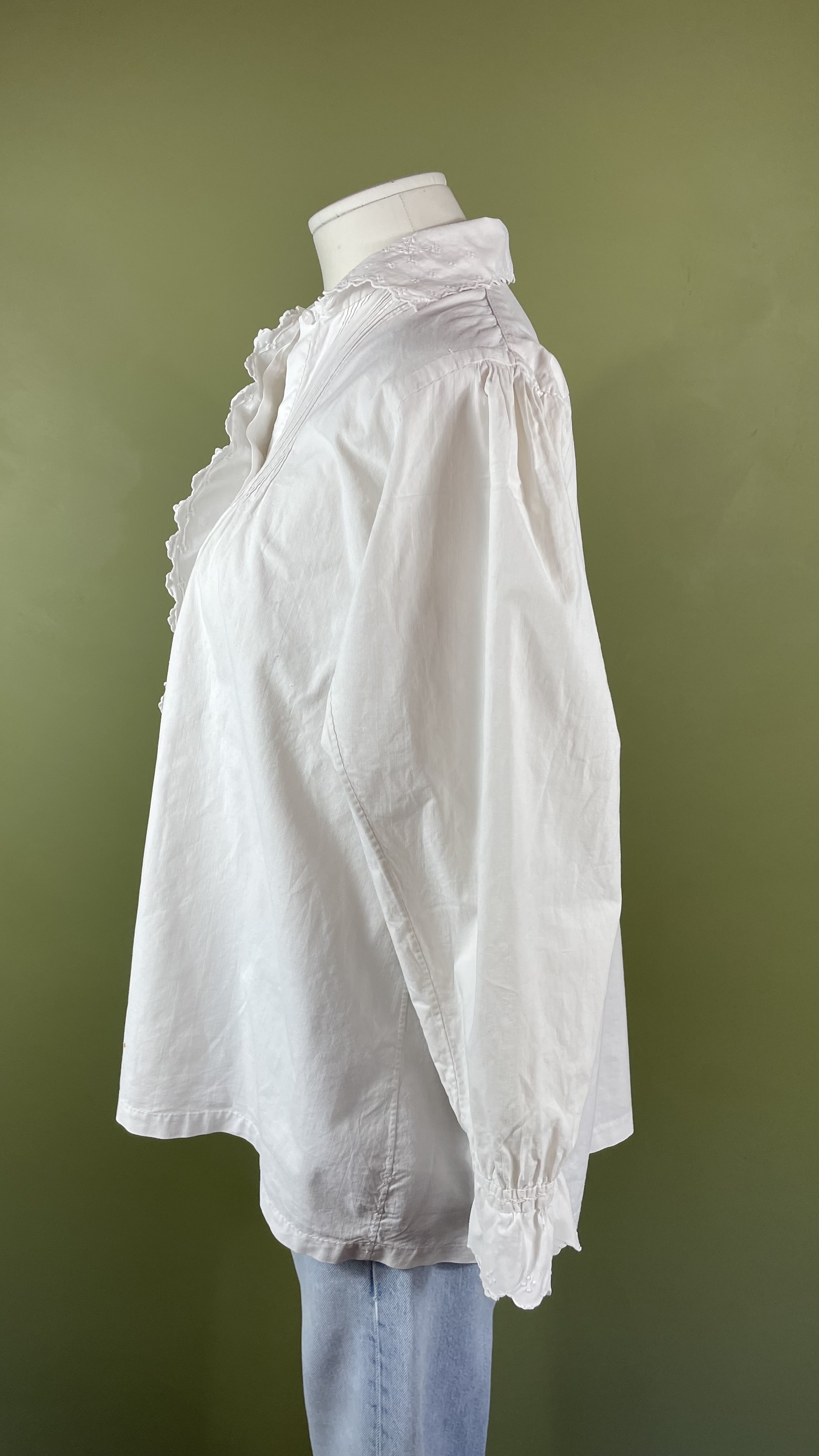 The Antique Blouse  - xs . m -