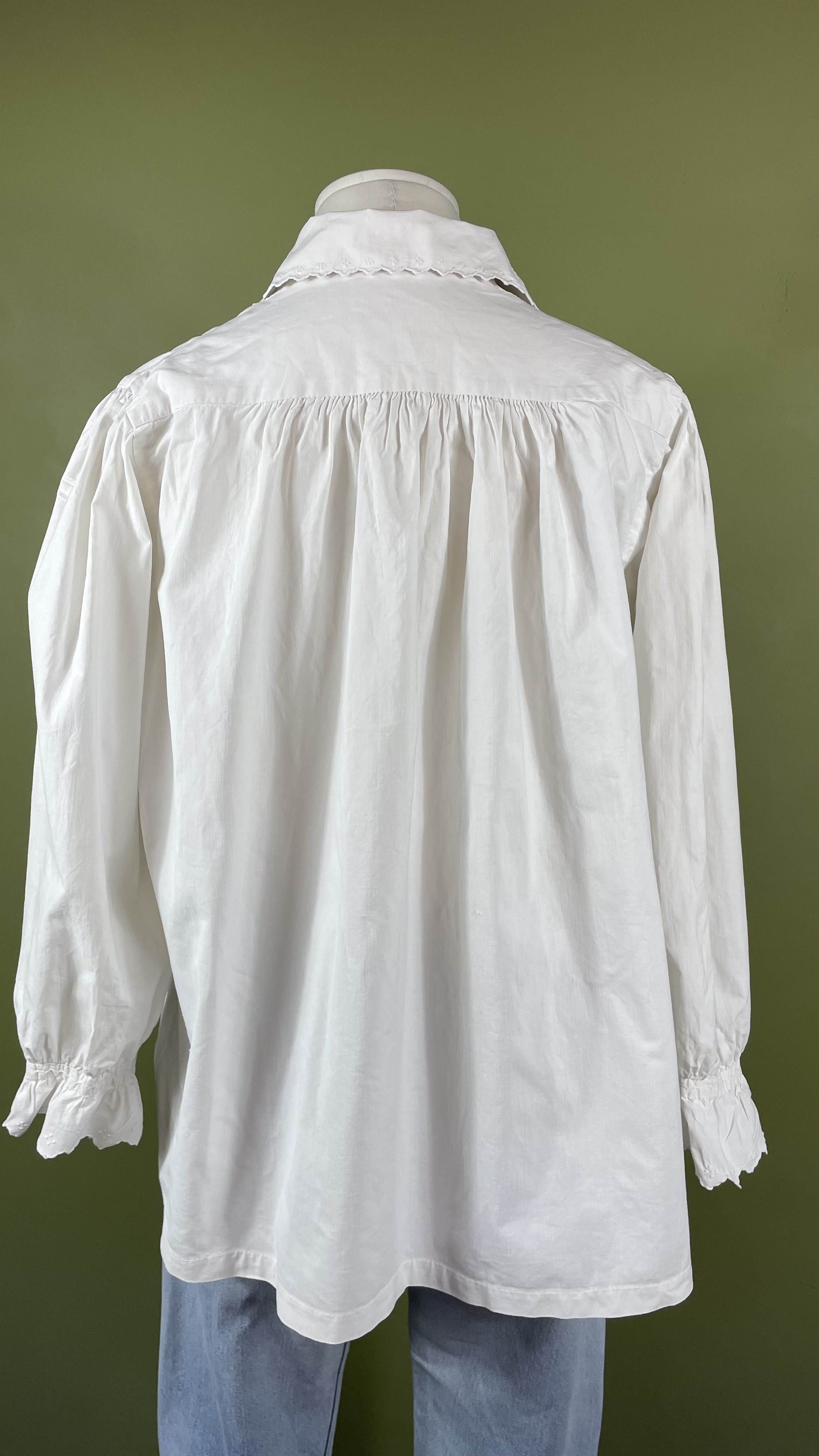 The Antique Blouse  - xs . m -