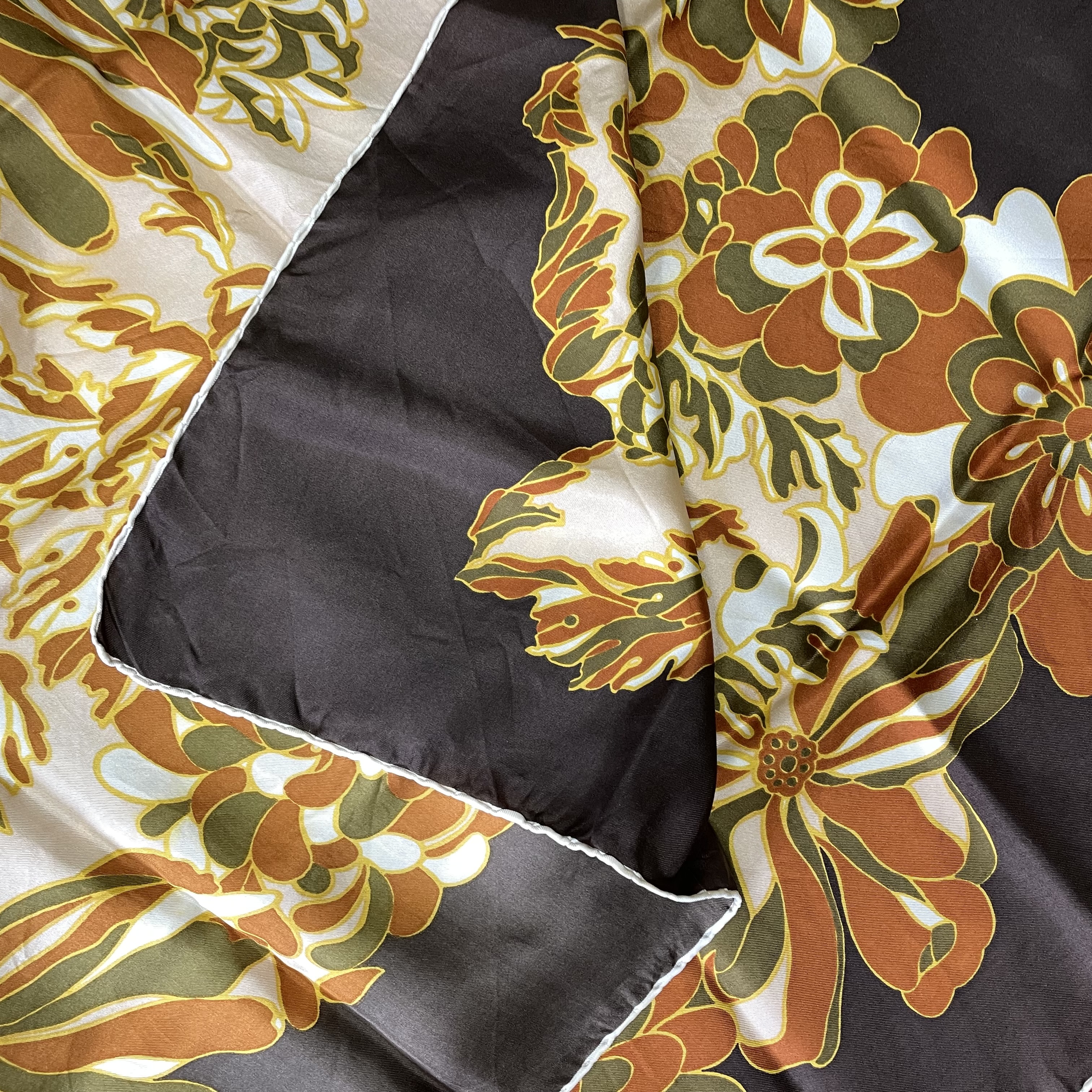 The Flower Power Scarf 