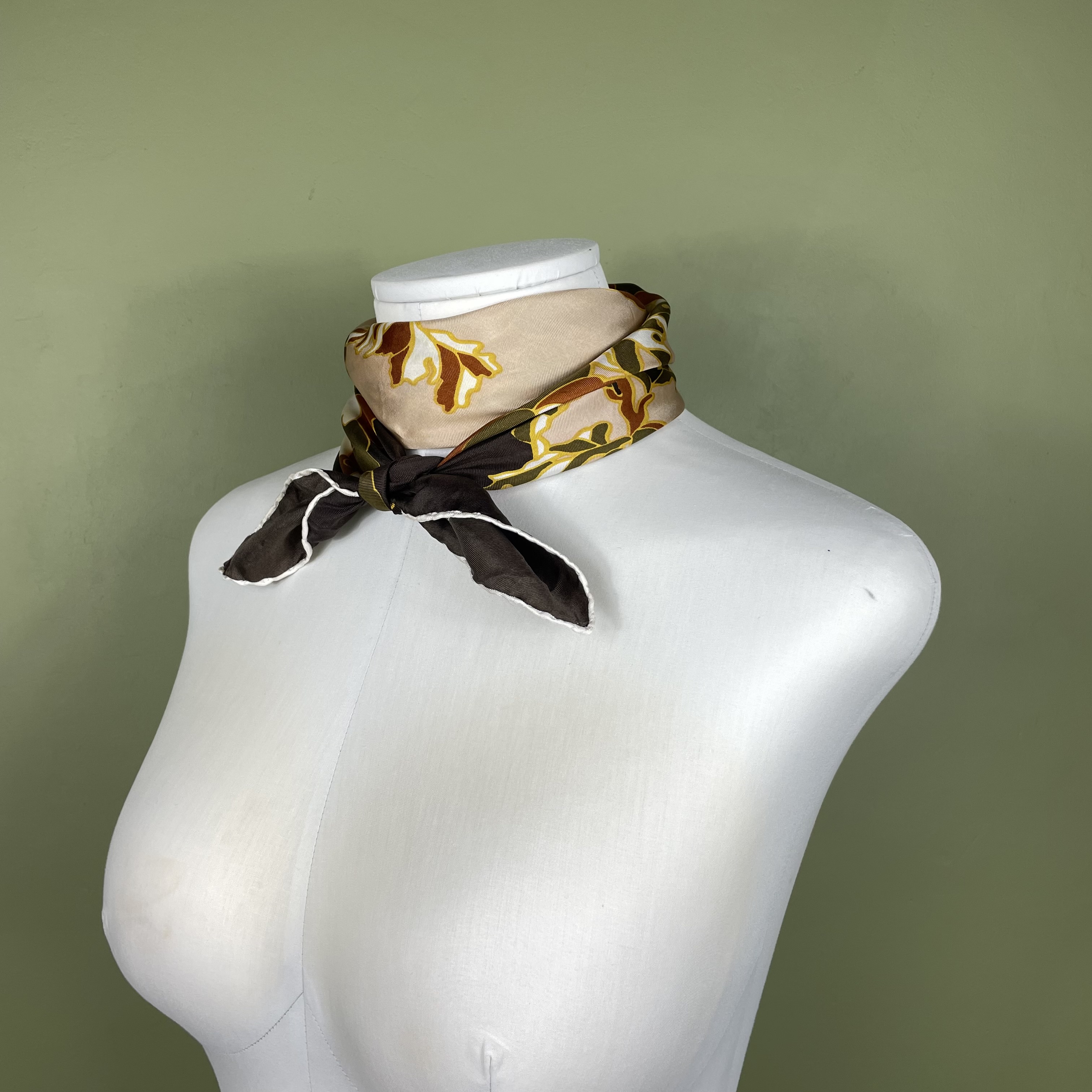 The Flower Power Scarf 