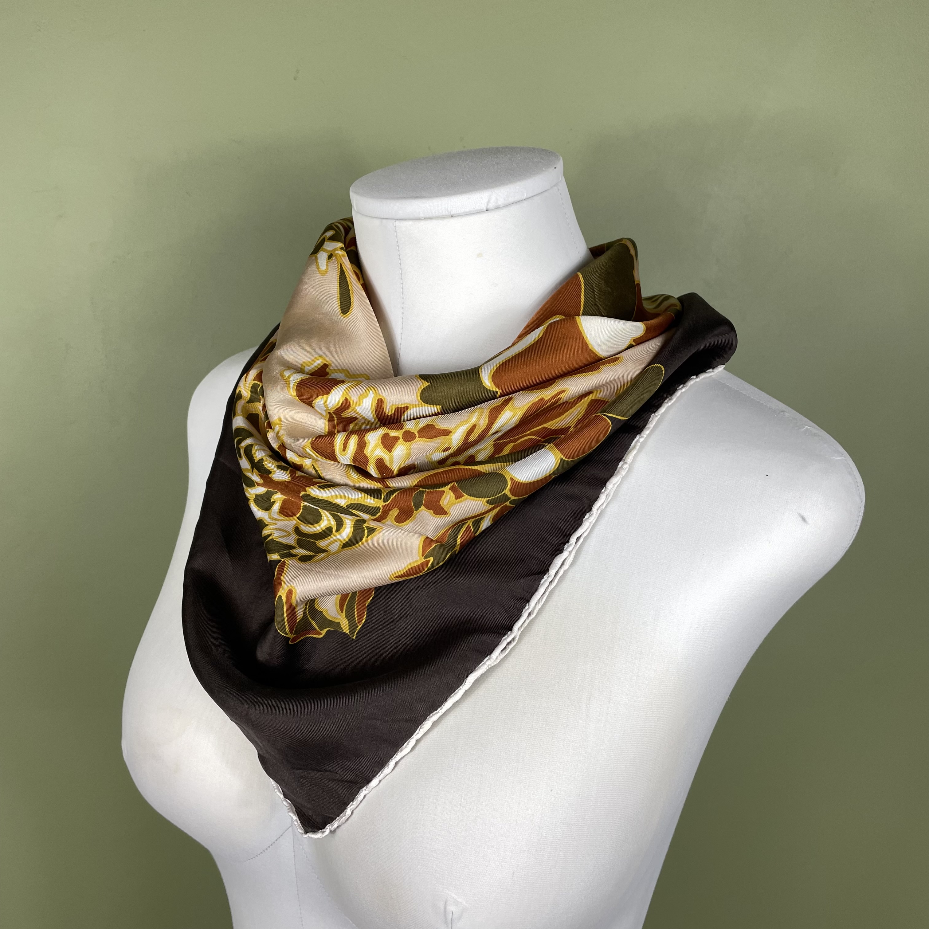 The Flower Power Scarf 