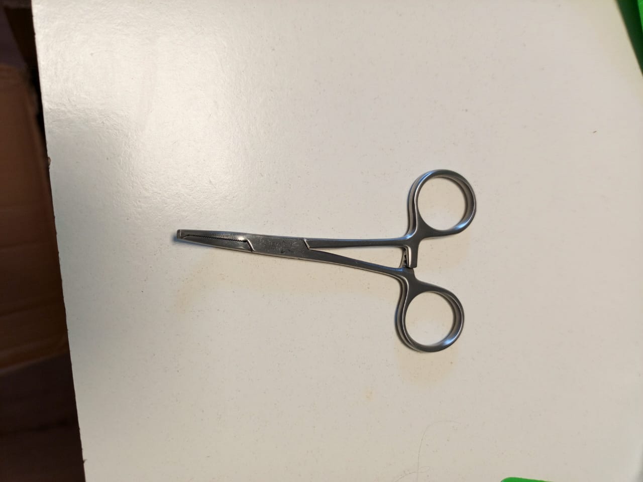 Pinza kelly curva y recta