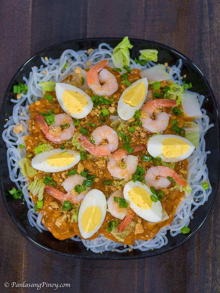Filipino Pancit Palabok