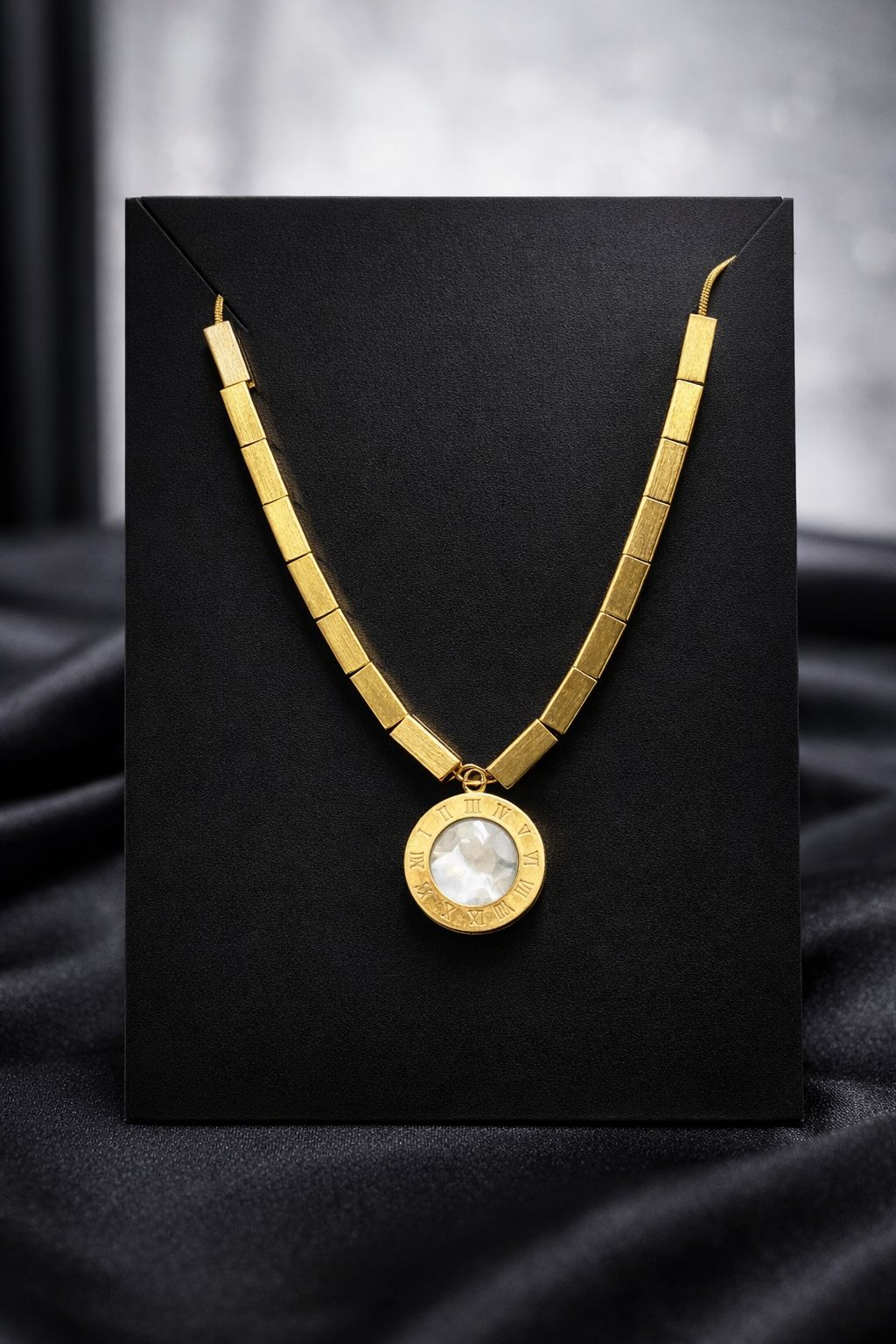 Double sided necklace 