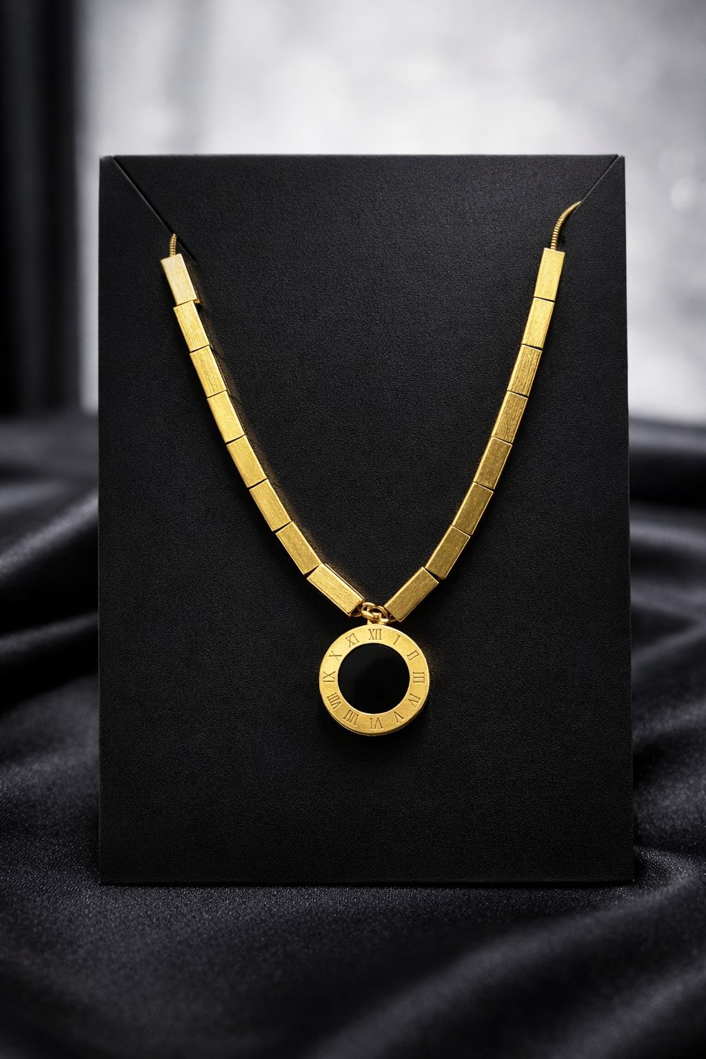 Double sided necklace 