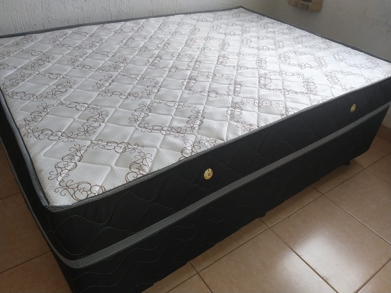 Cama Box Casal Molas Ensacadas