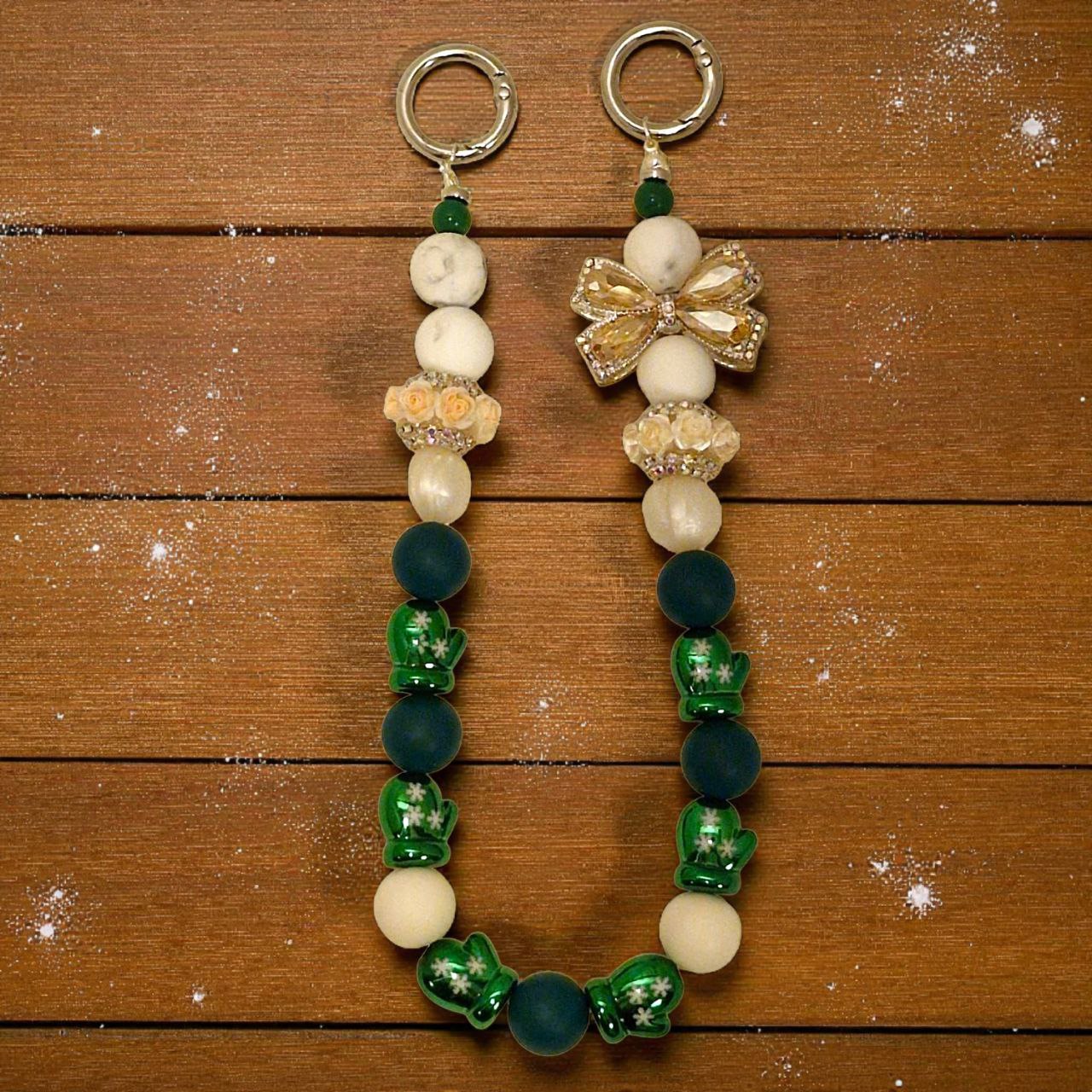 Chaveiro decorativo de contas