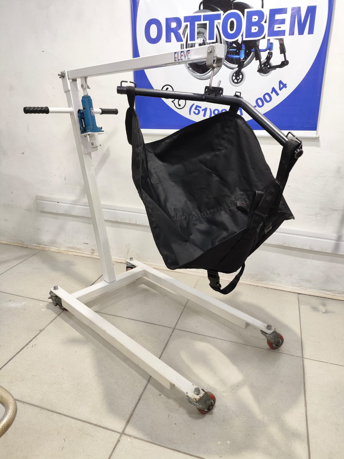 Guincho Hospitalar Hidráulico Manual com Cesto Reforçado