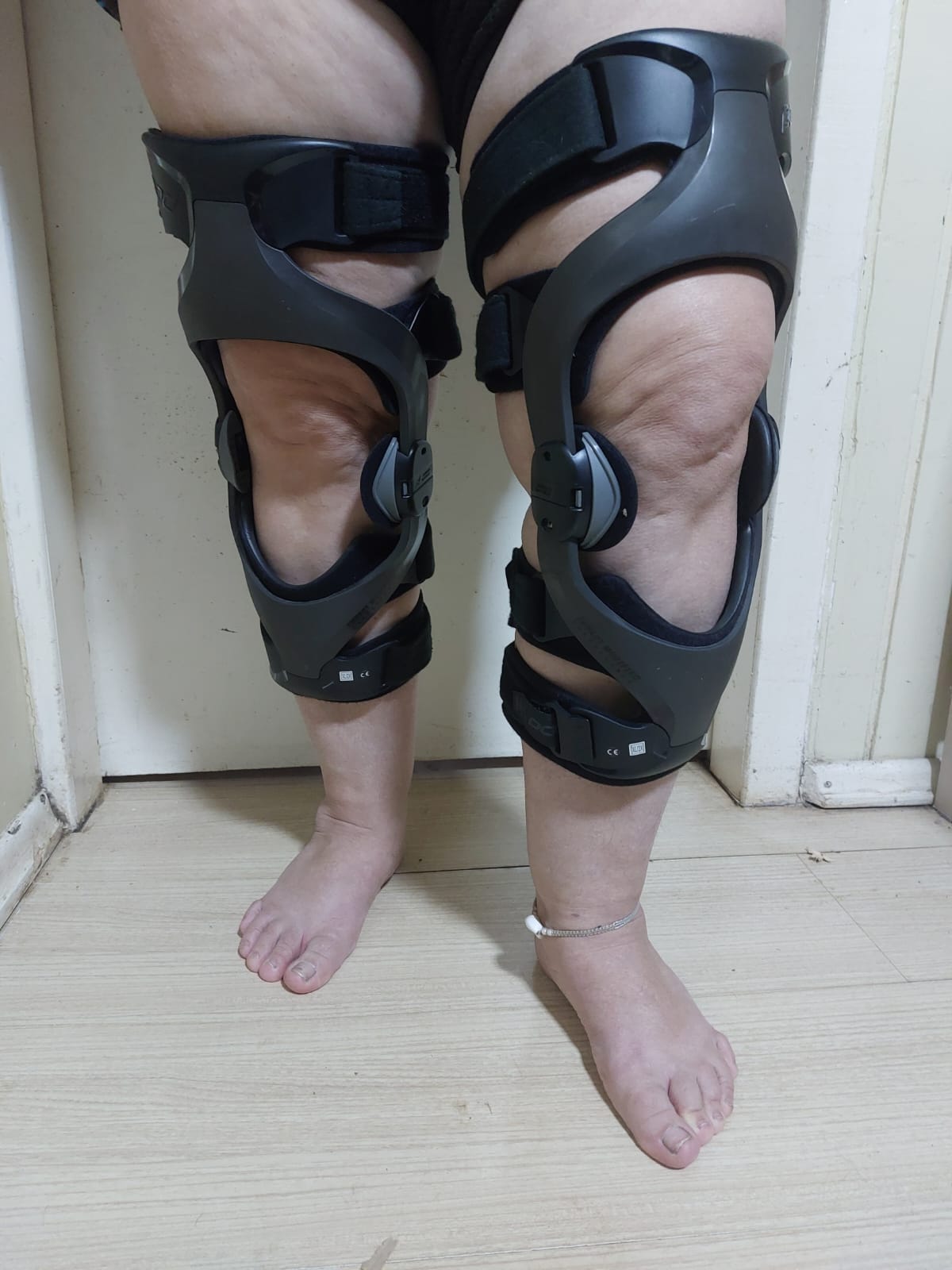 Joelheira Articulada POD K4 2.0 Cross