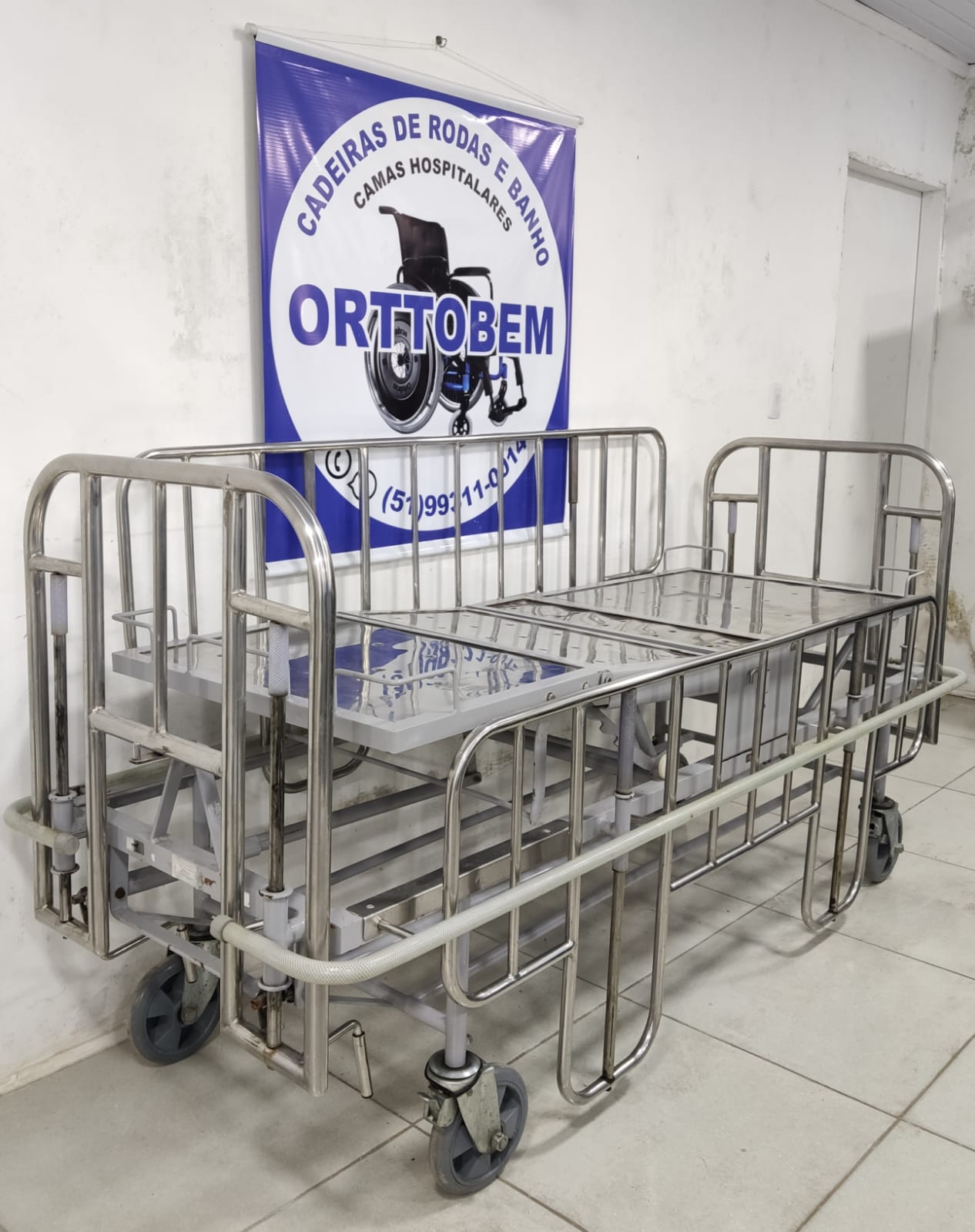 Cama Hospitalar 2 Manivelas com colchão impermeável Completa