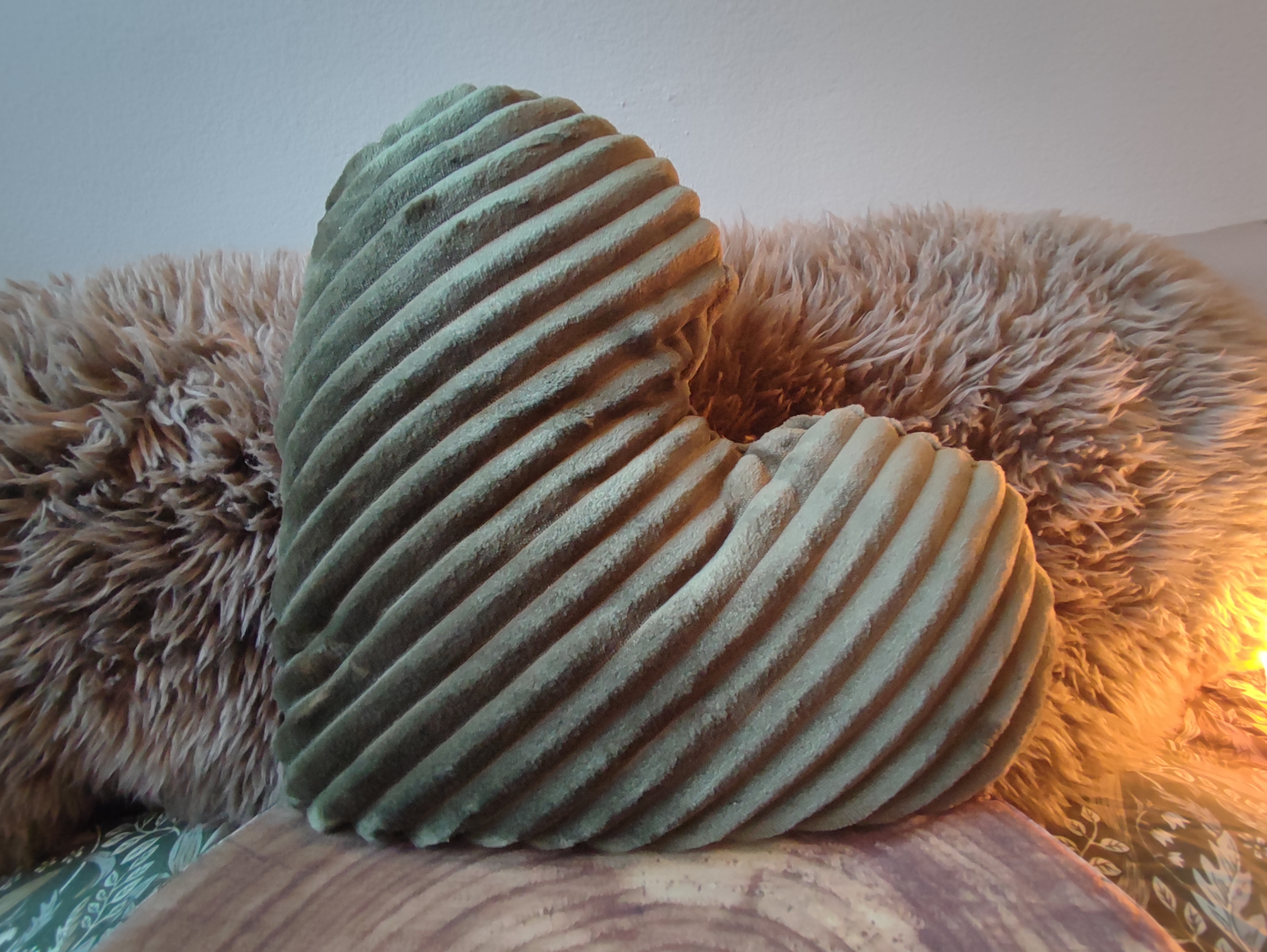 Nackenschmeichler Zirbenherz ´Fluffy Olive"