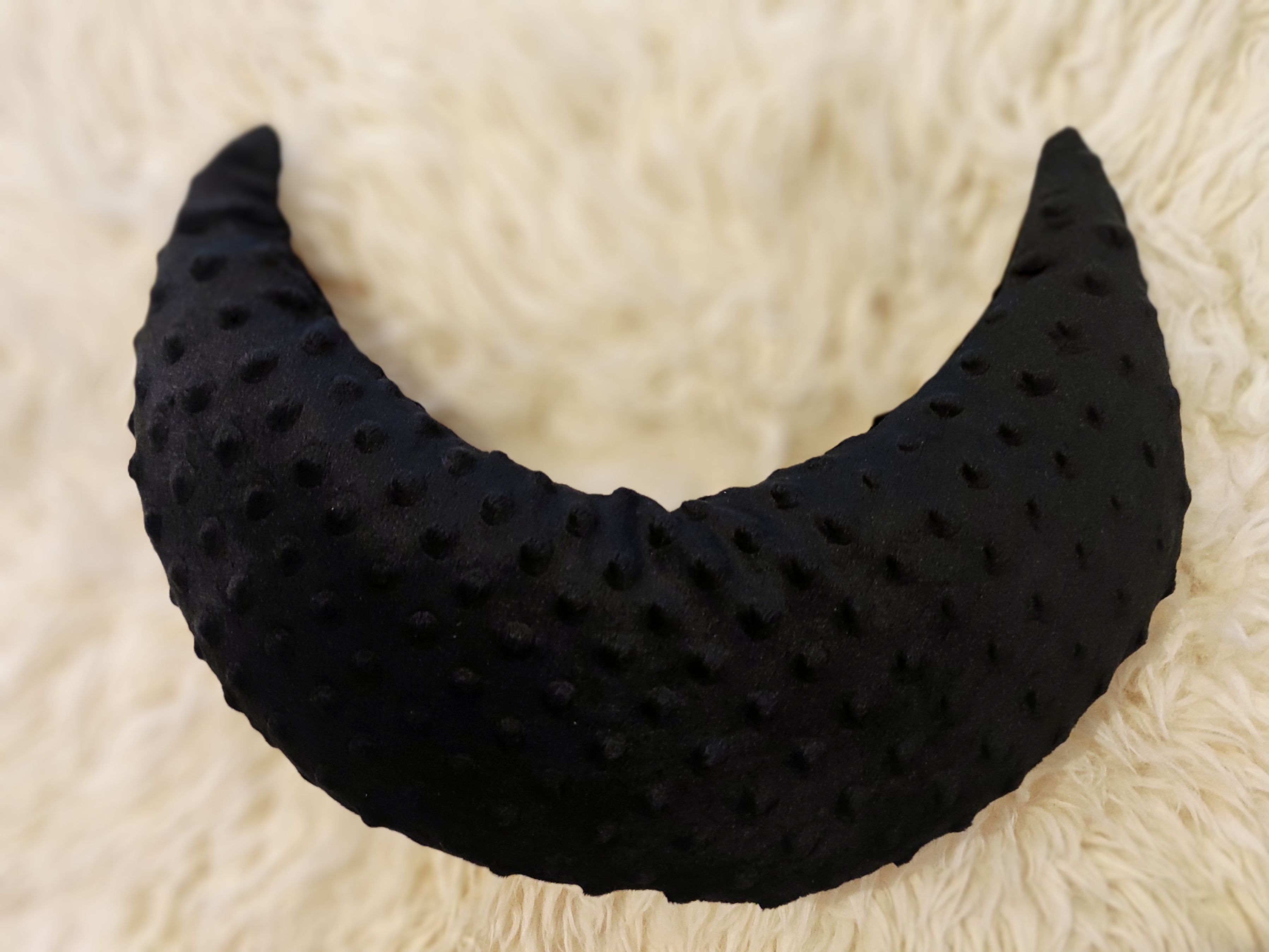 Nacken-Mond ´Black Pearl´ mit Zirbenfüllung