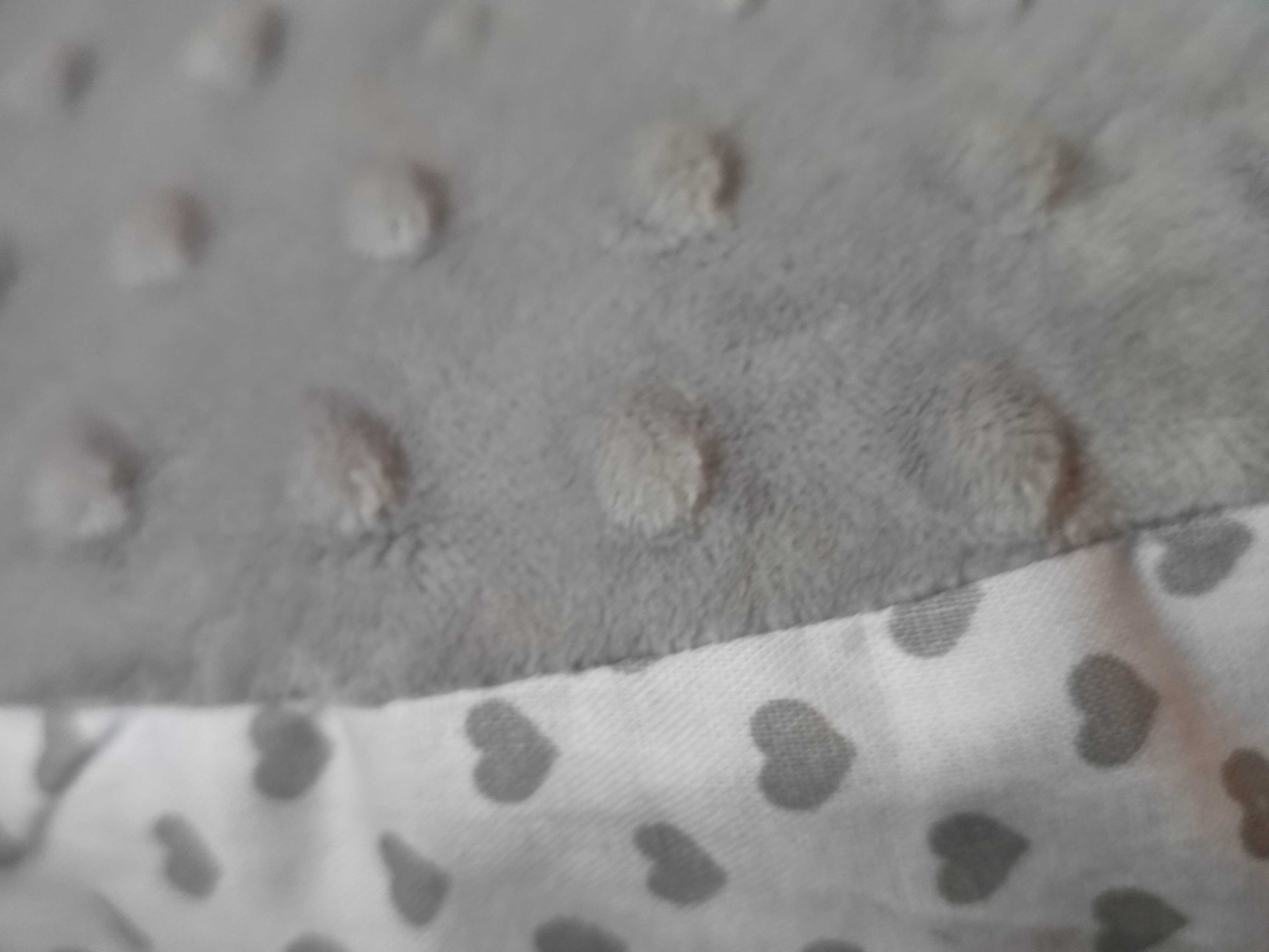 Multifunktions - Mondkissen Zirbe groß `Grey Dotty´