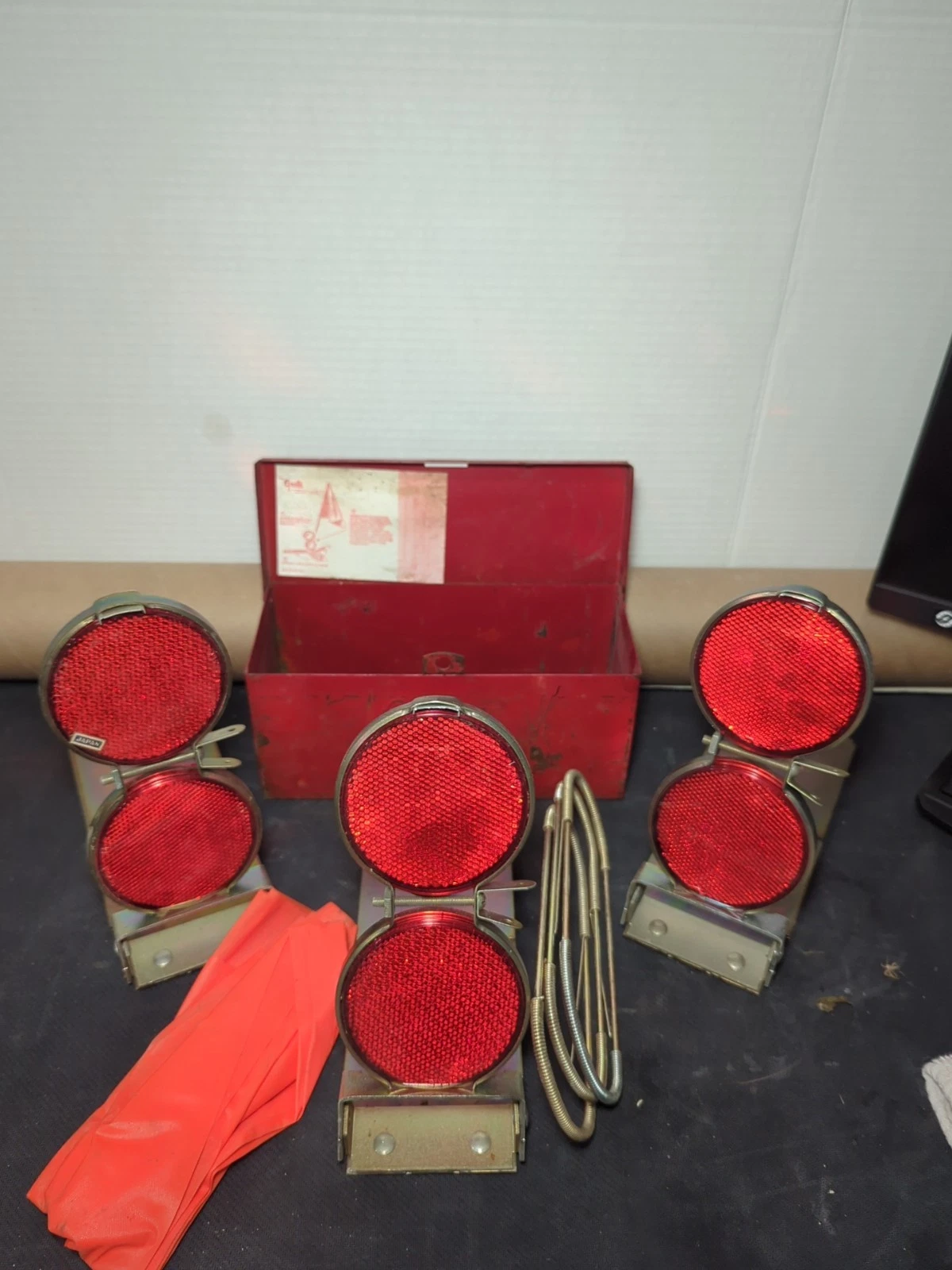 Vintage Emergency Road Flare Kit Safety Vehicle Auto Traffic Signal