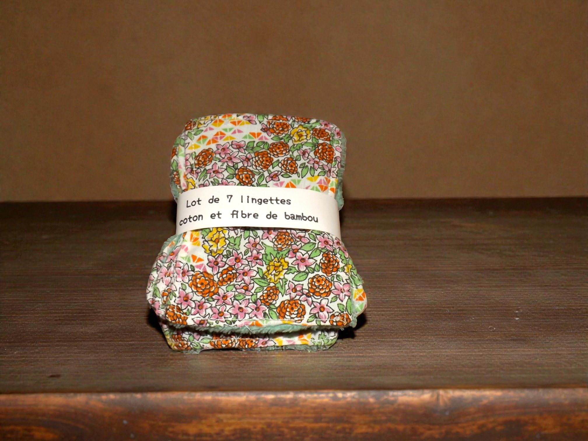 panière plus 7 lingettes assorties 