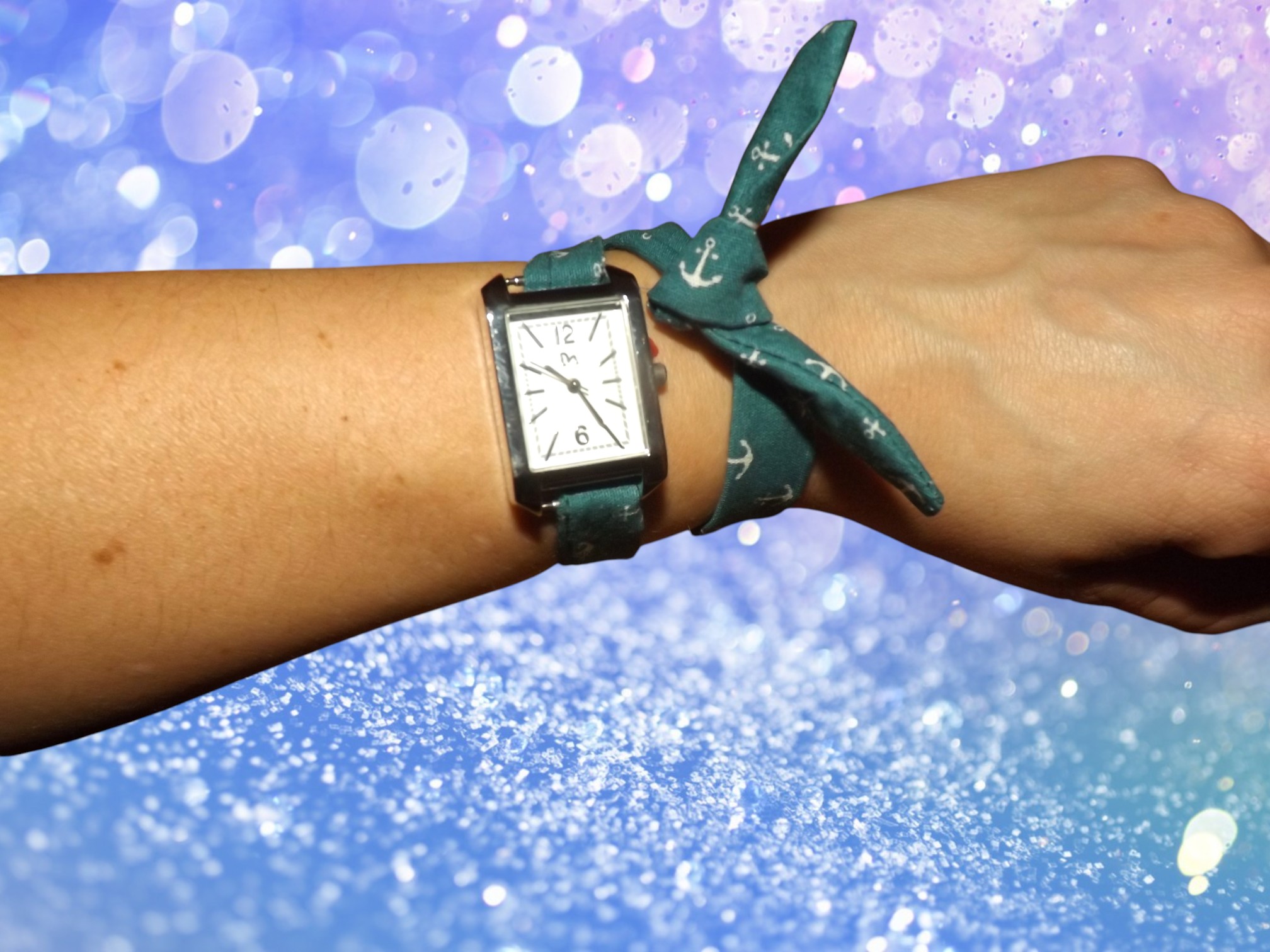 Montres en tissu avec motifs ancres