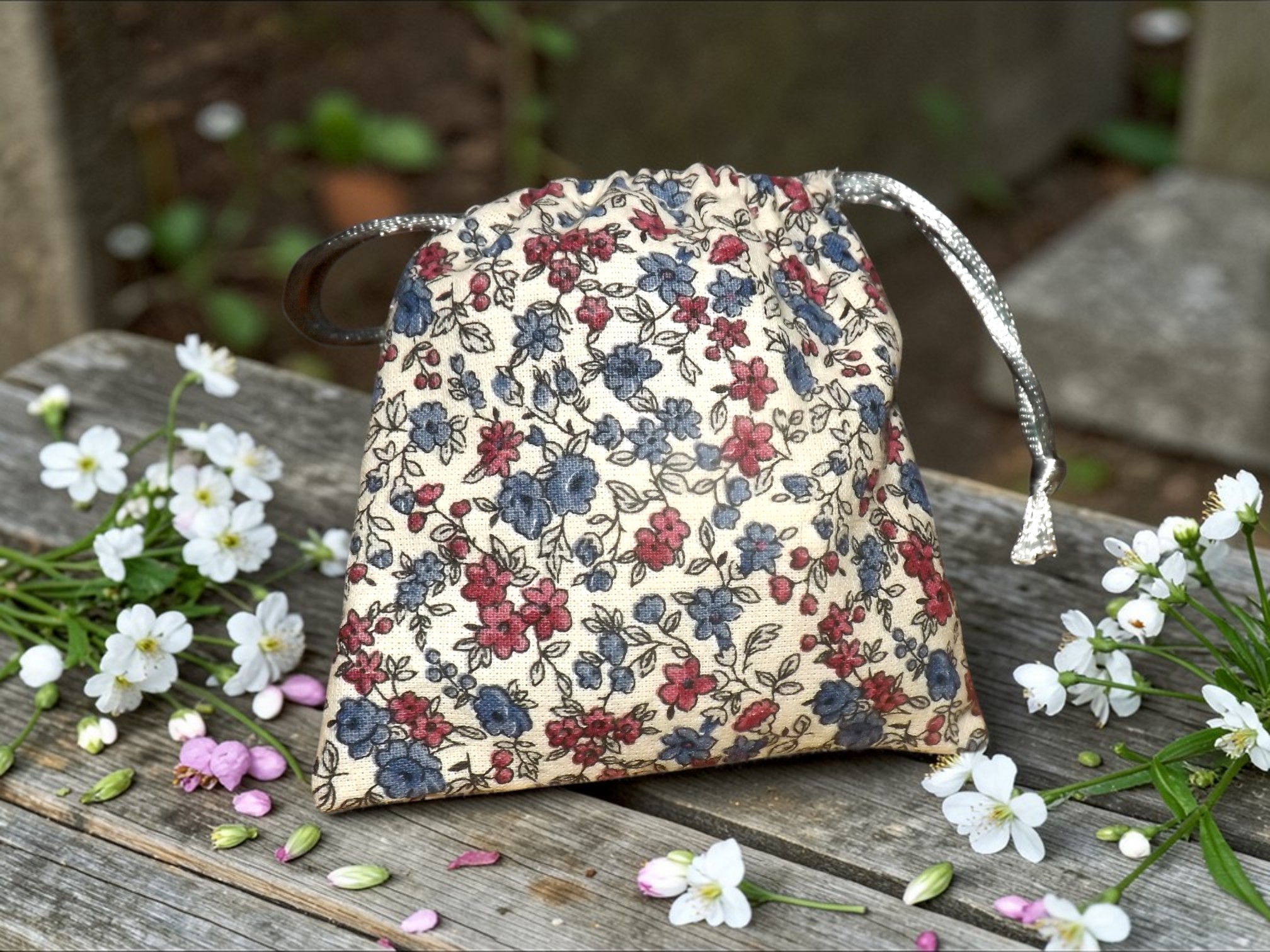 Montre en tissu fleuris