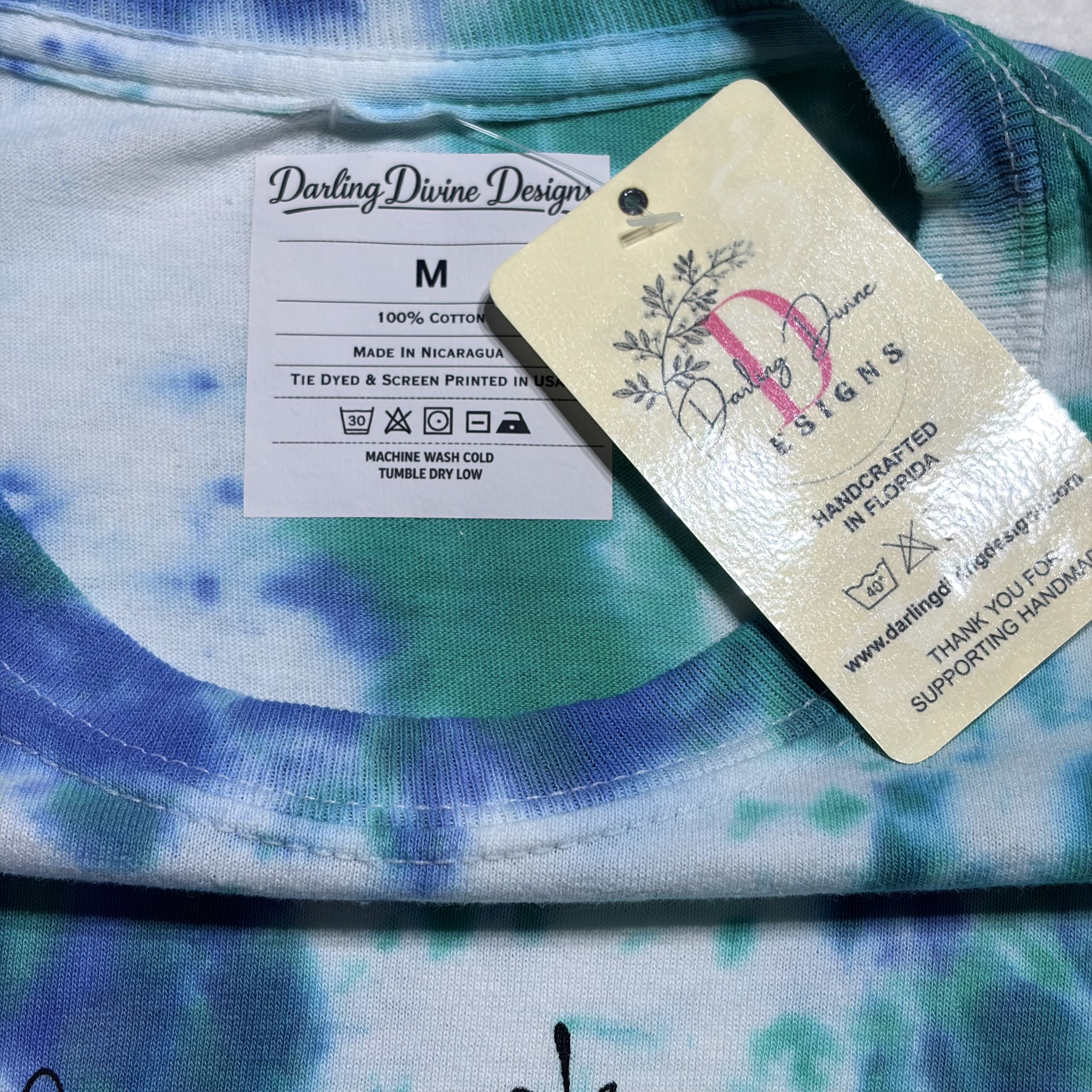 Floral “Do What Makes You Happy” Graphic Tee – Women’s Medium – Tie Dye Style