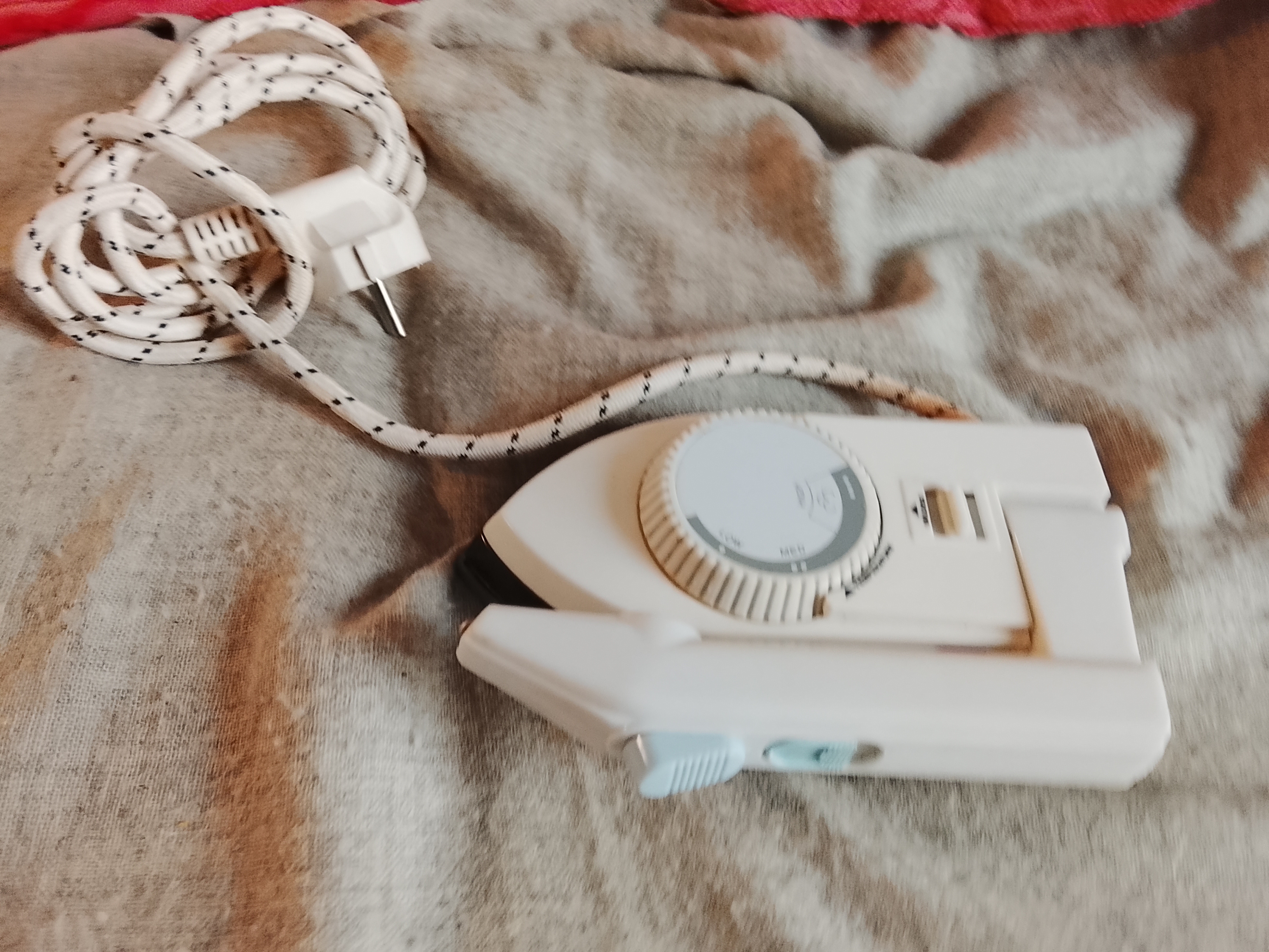 Plancha eléctrica portátil