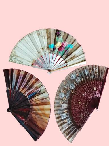 Abanicos clásicos con nacar y madera