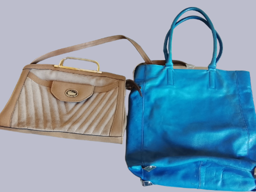 Bolso de piel hecho a mano