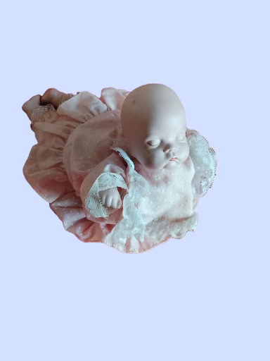 Muñeca antigua vestida de época