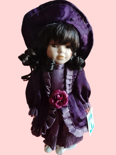 Muñeca de porcelana vintage