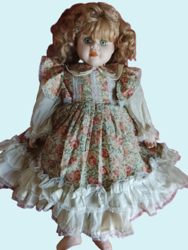 Muñeca de porcelana vintage