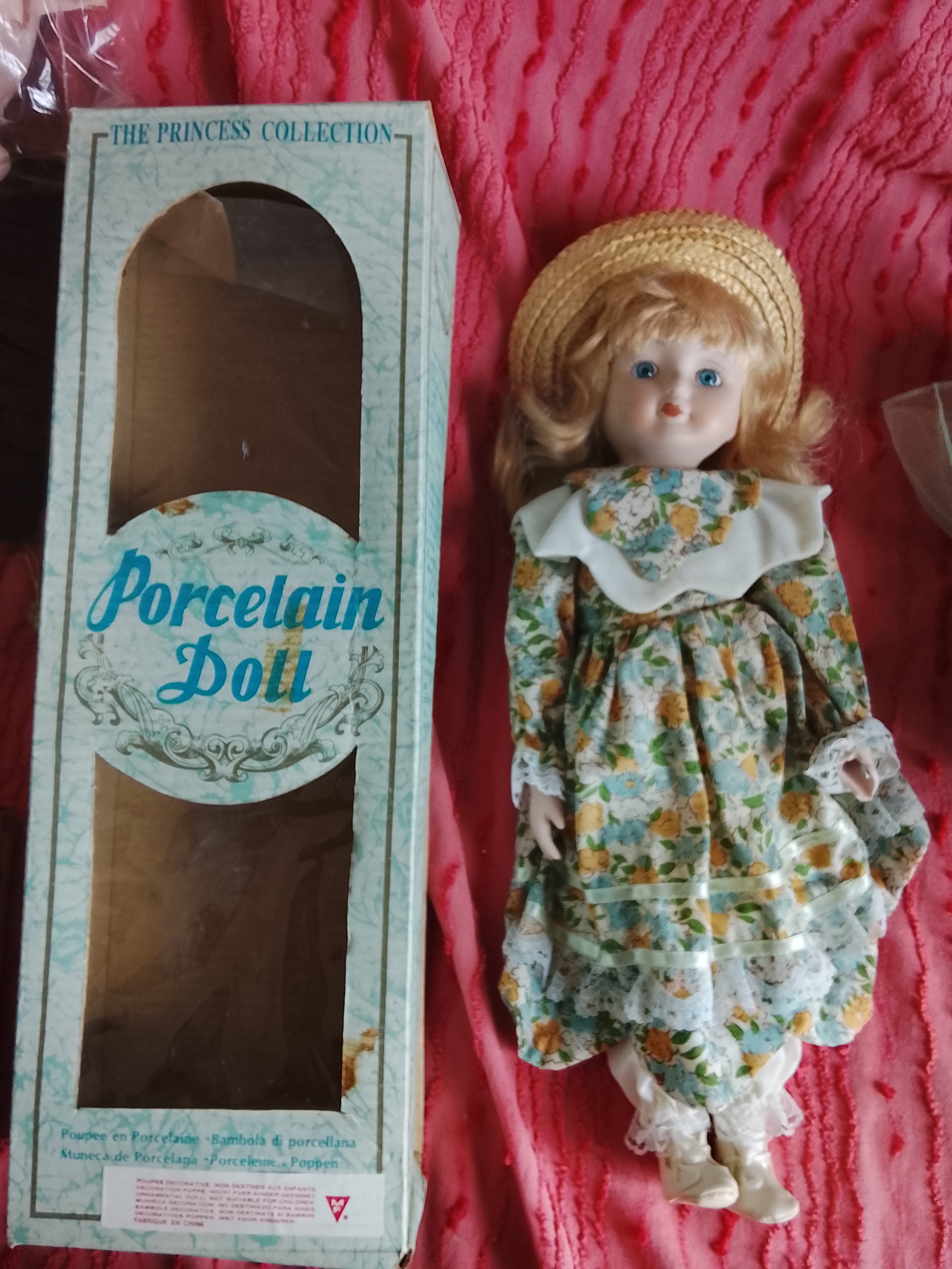 Muñeca de porcelana antigua de colección