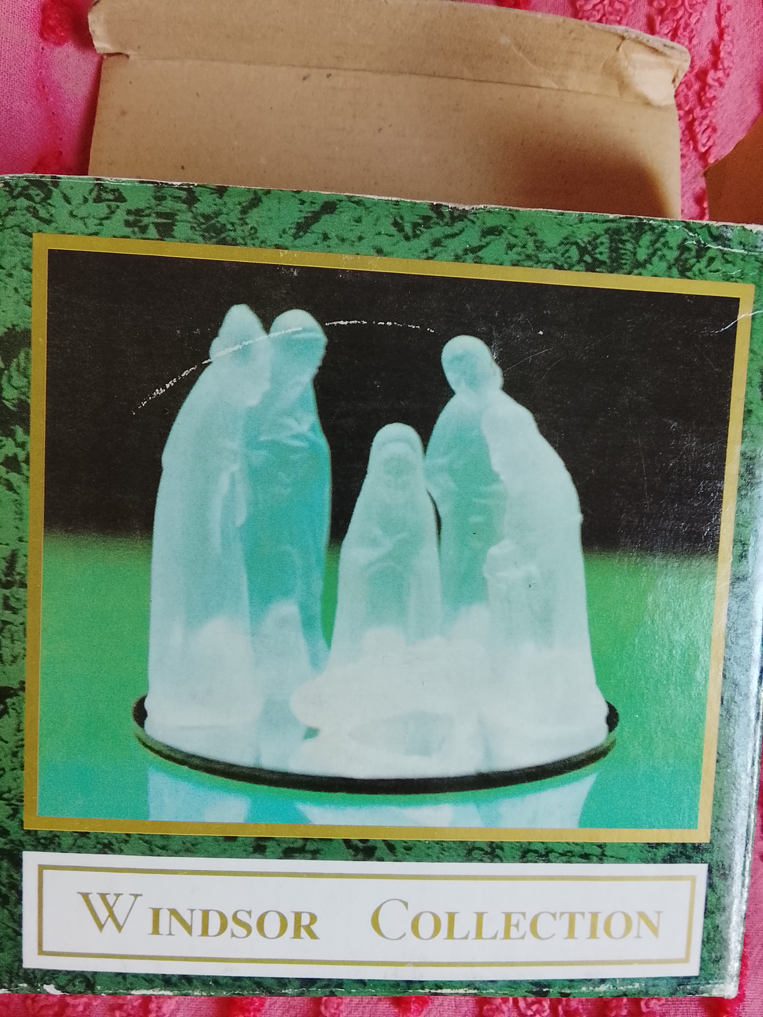 Nacimiento de cristal