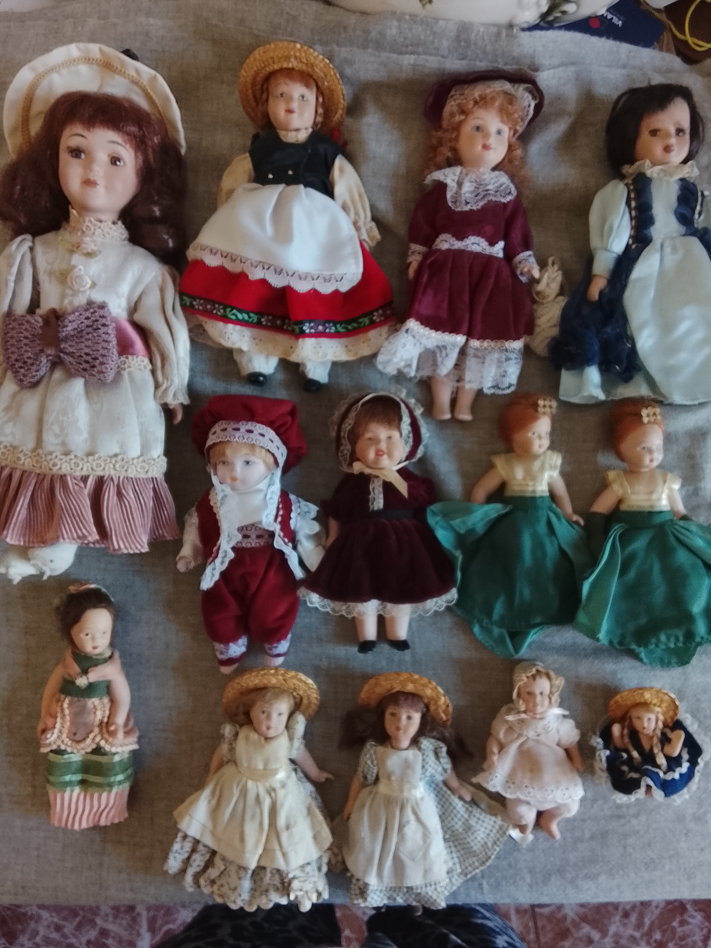 Muñecas de colección antiguas de porcelana,.