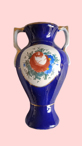 Jarrón de cerámica pintado a mano