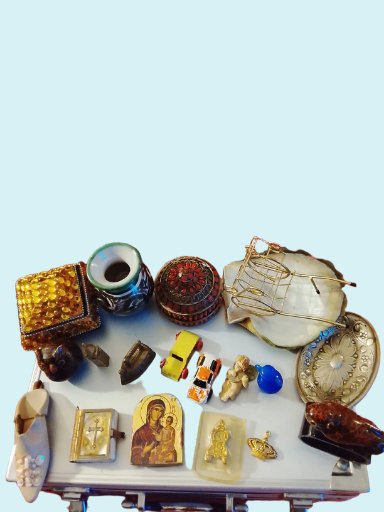 miniaturas y cofre y otros