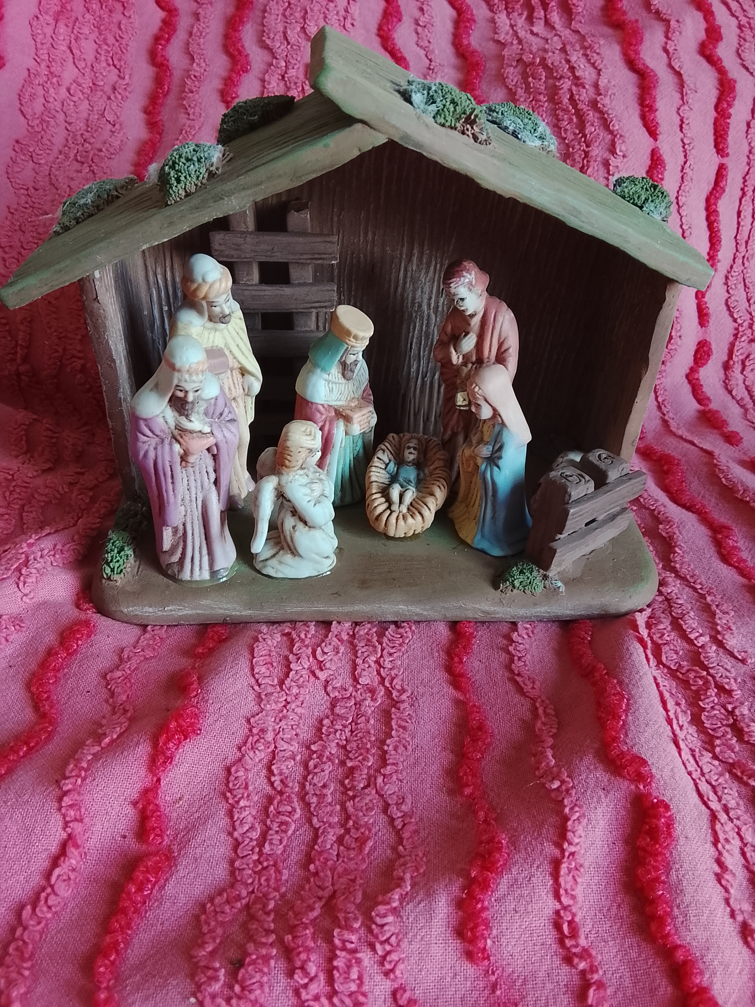 Nacimiento navideño de cerámica