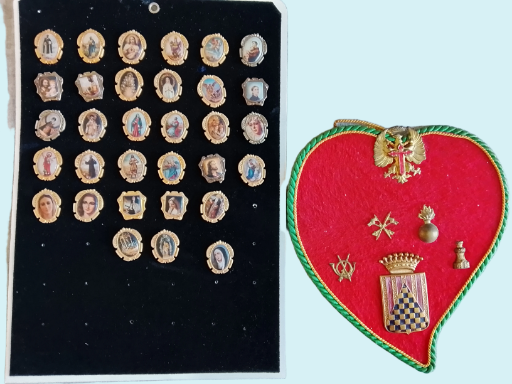 Distintivos pines religiosos y de escudos varios