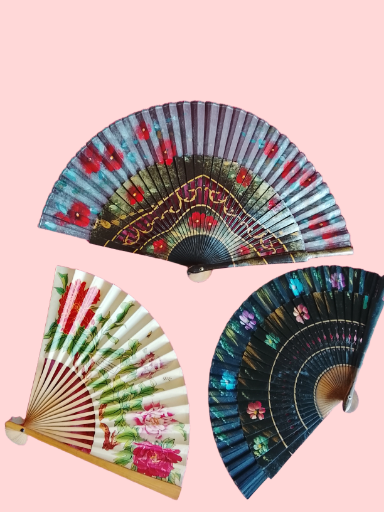 Abanicos de madera y papel