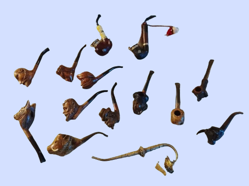 Colección de pipas clasicas y con rostros vintage.