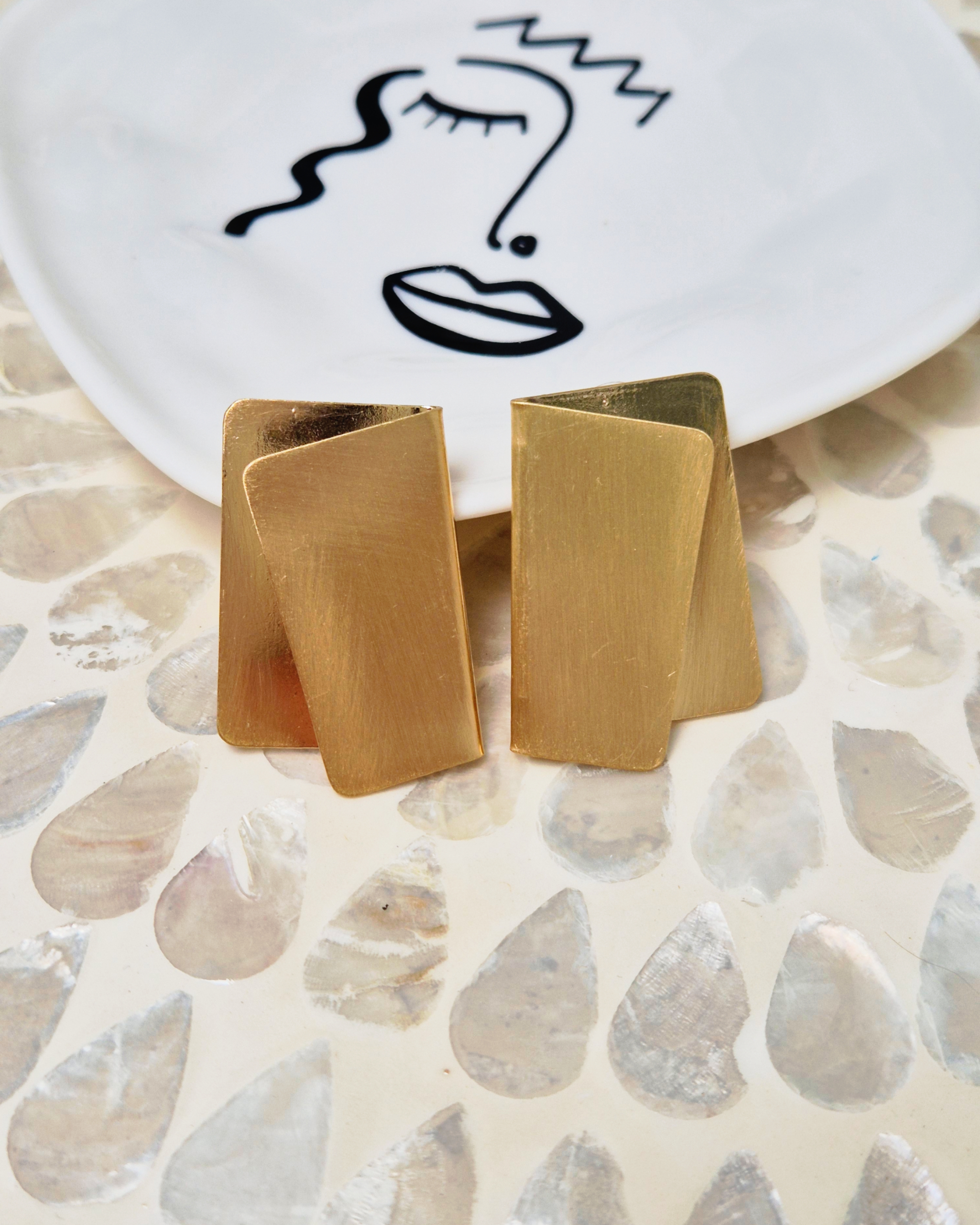 Brinco Cartela Dourada