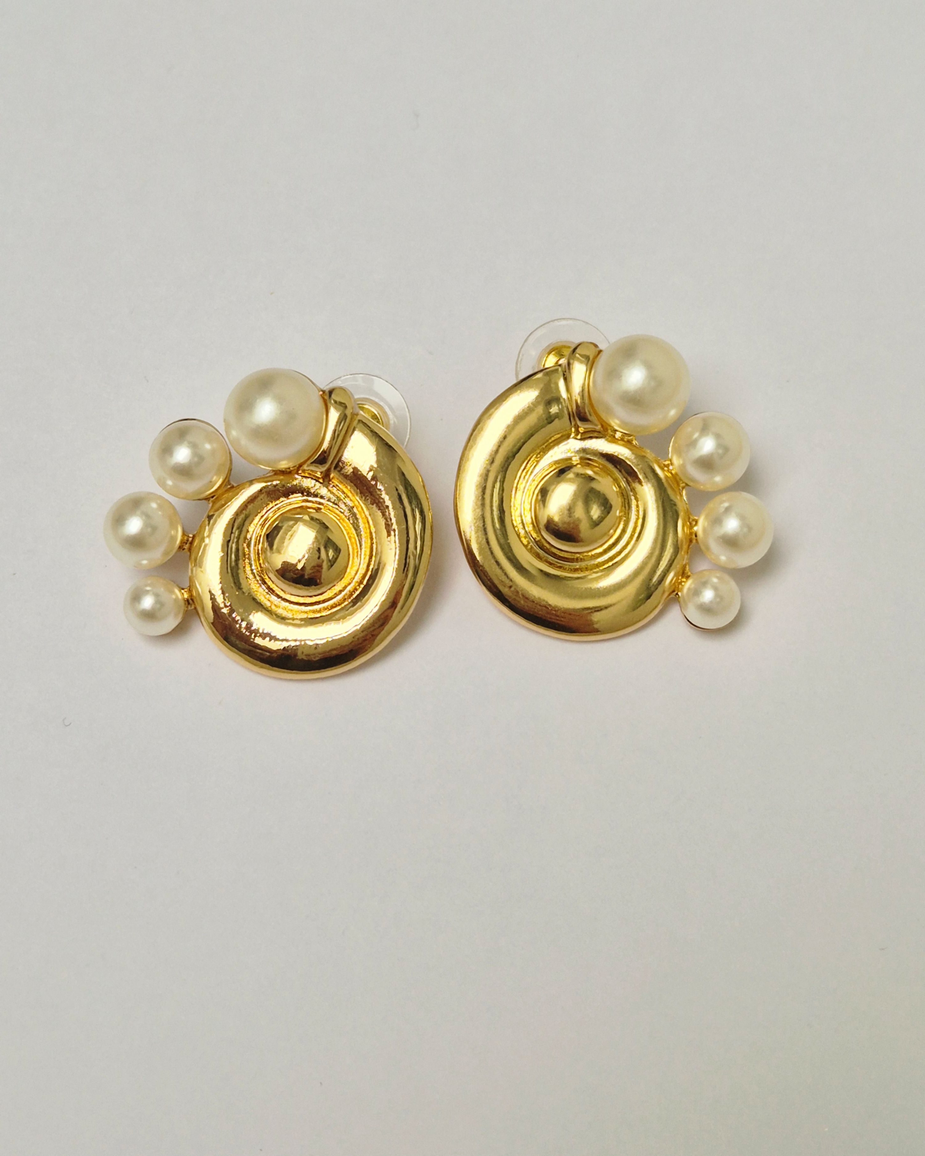 Brinco Mão de argola